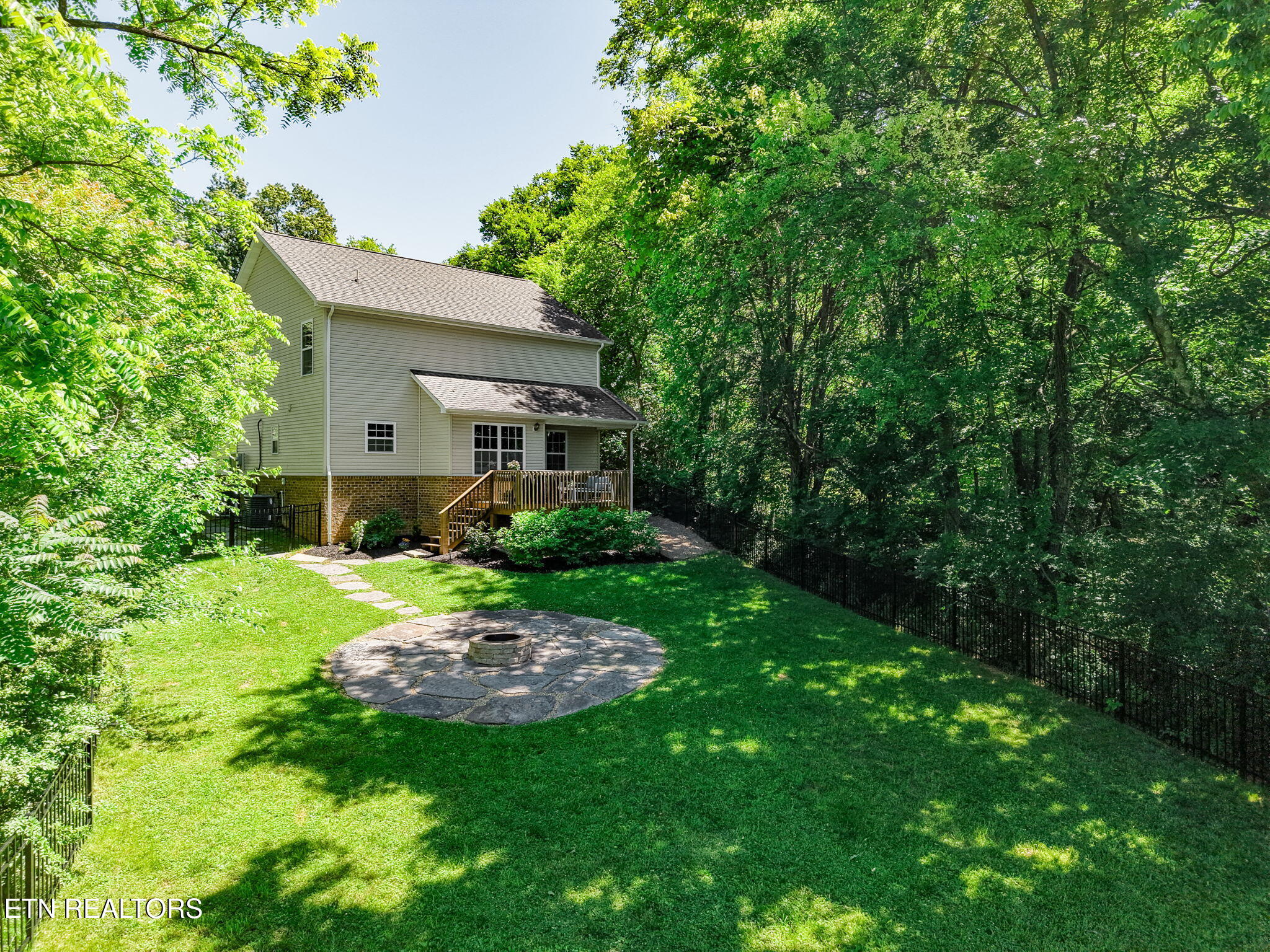 327 Brown School Road Maryville TN 37804