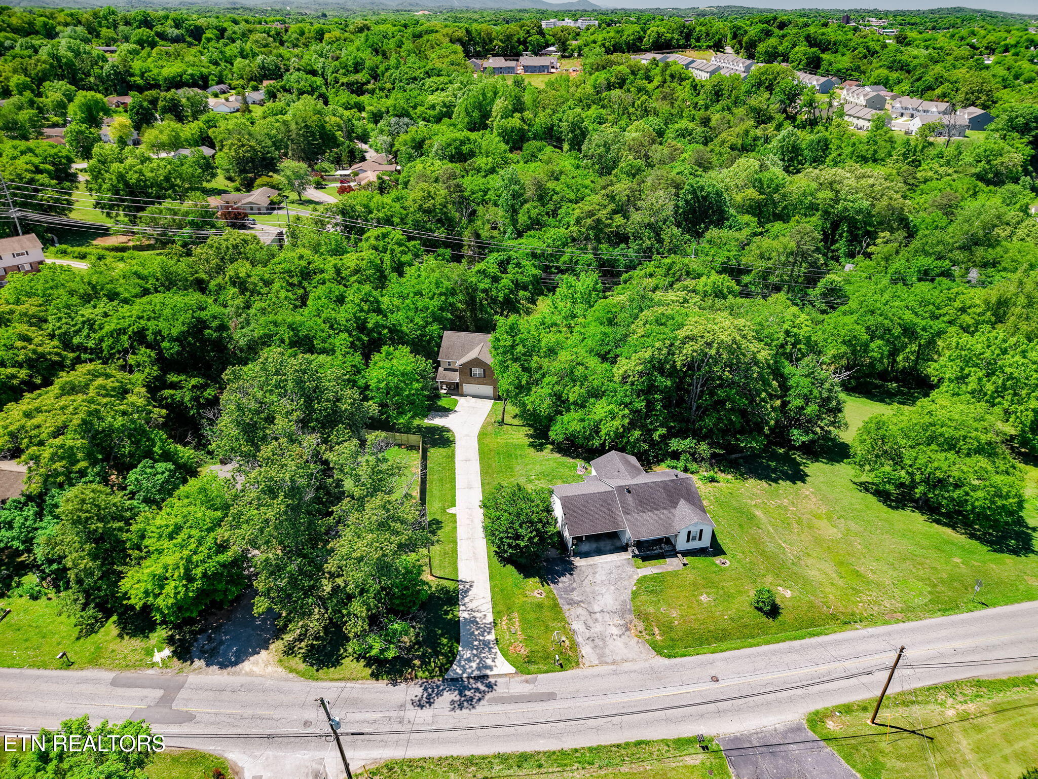 327 Brown School Road Maryville TN 37804