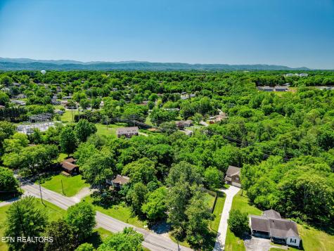 327 Brown School Road Maryville TN 37804