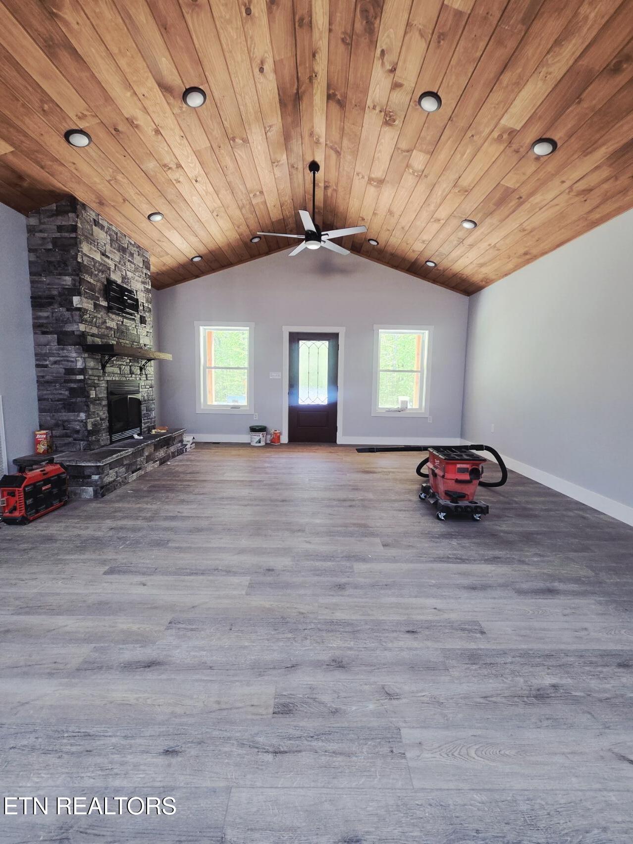 186 Short Leaf Lane Oneida TN 37841