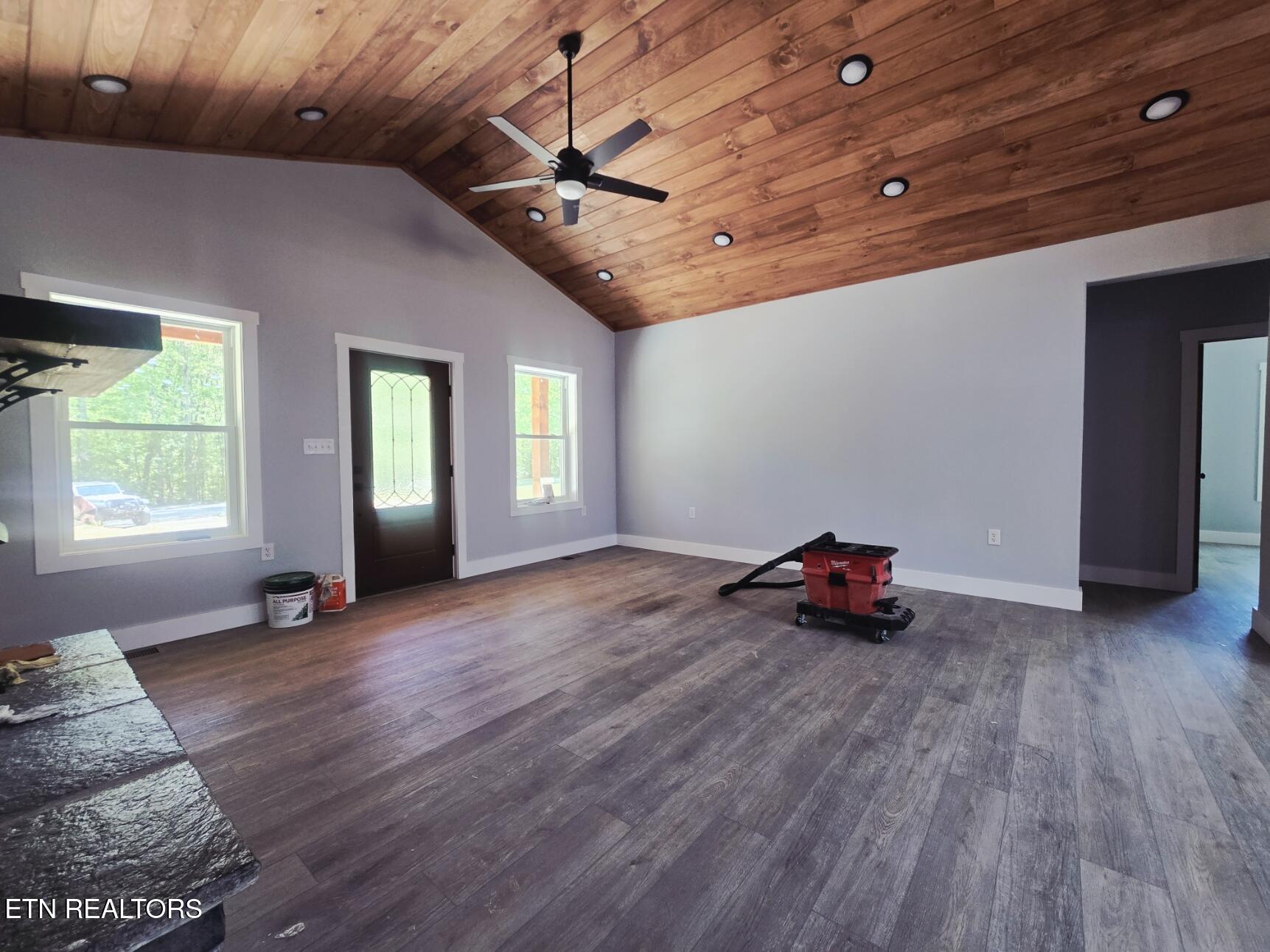 186 Short Leaf Lane Oneida TN 37841