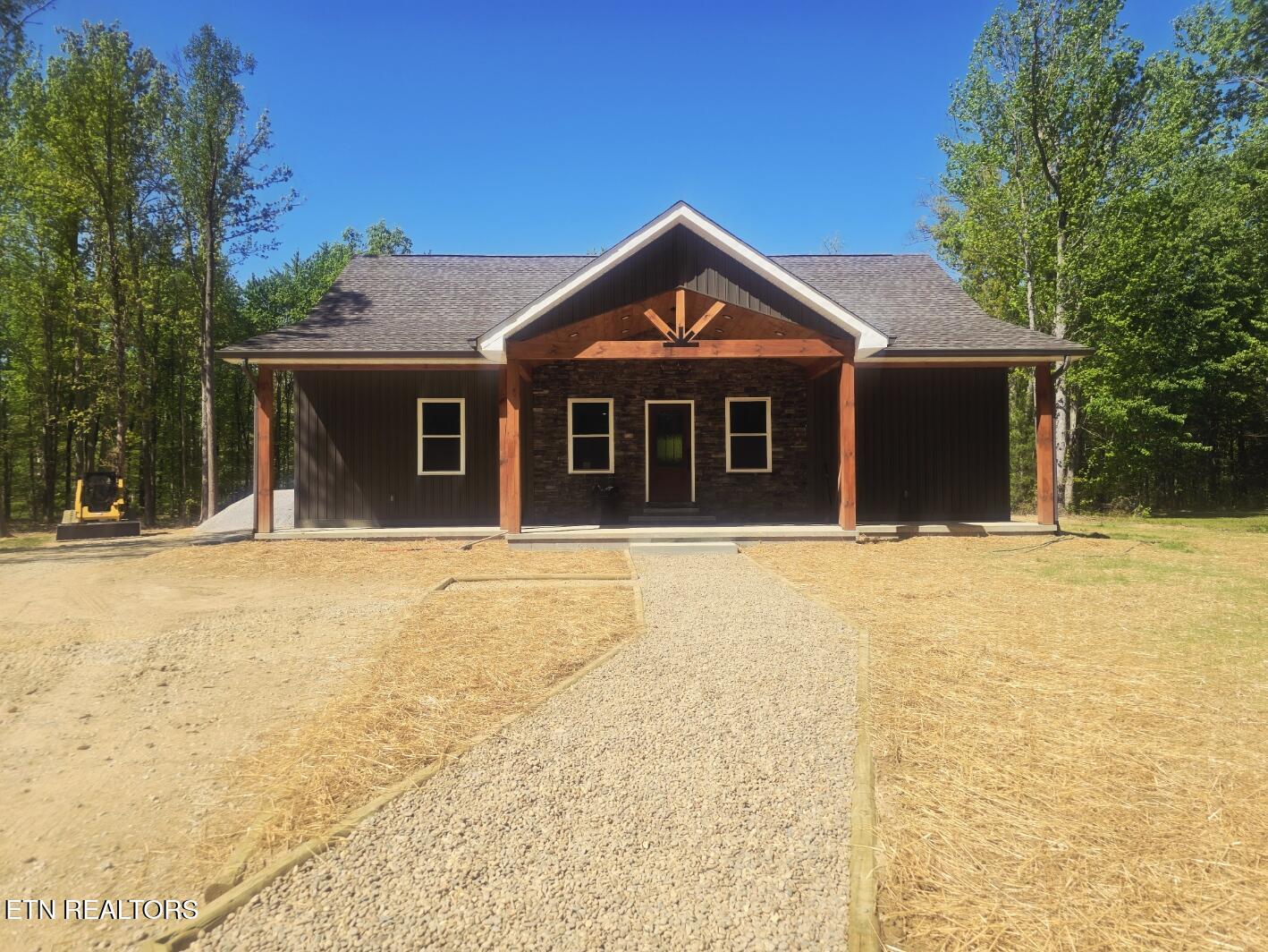 186 Short Leaf Lane Oneida TN 37841