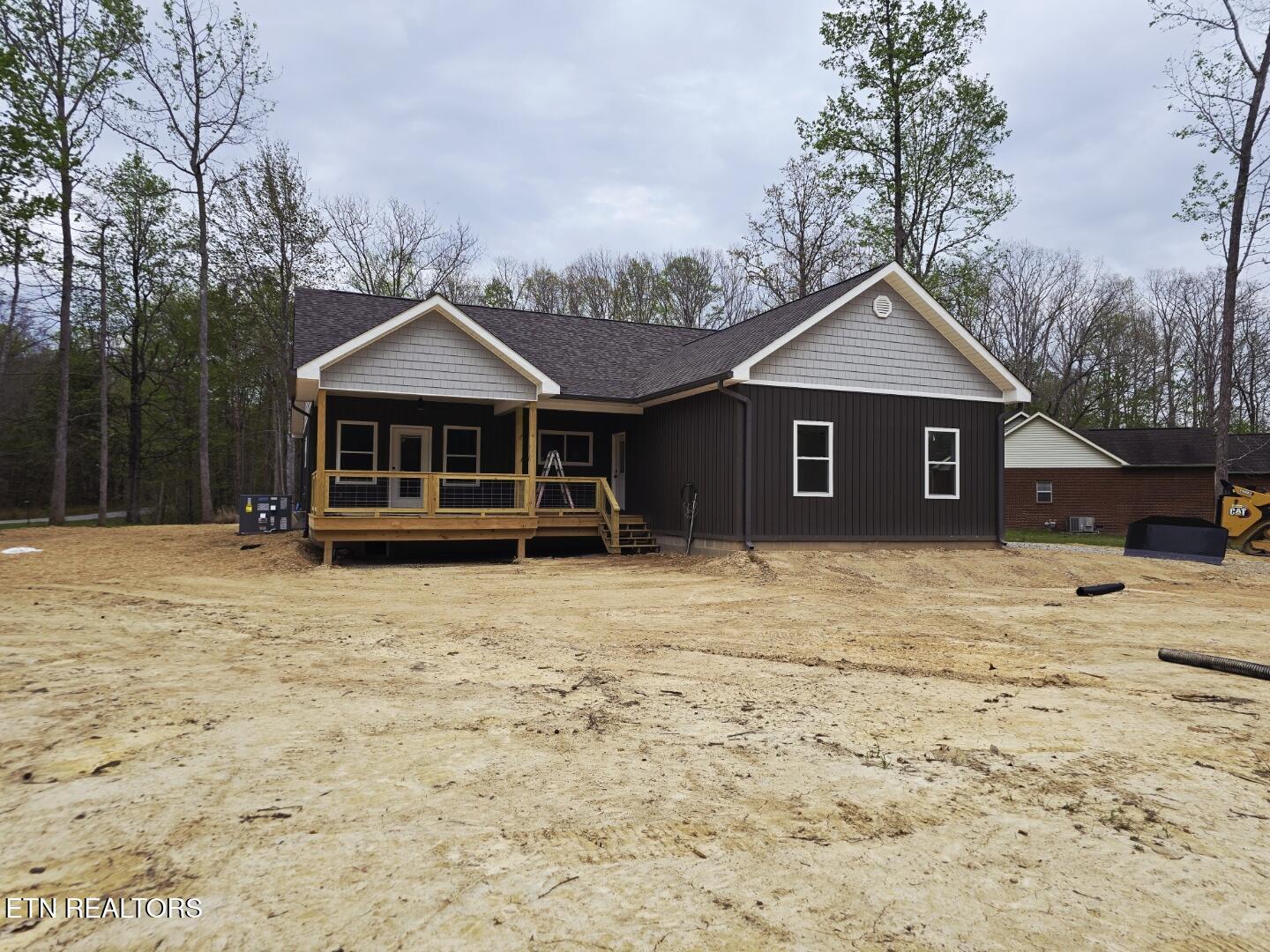 186 Short Leaf Lane Oneida TN 37841