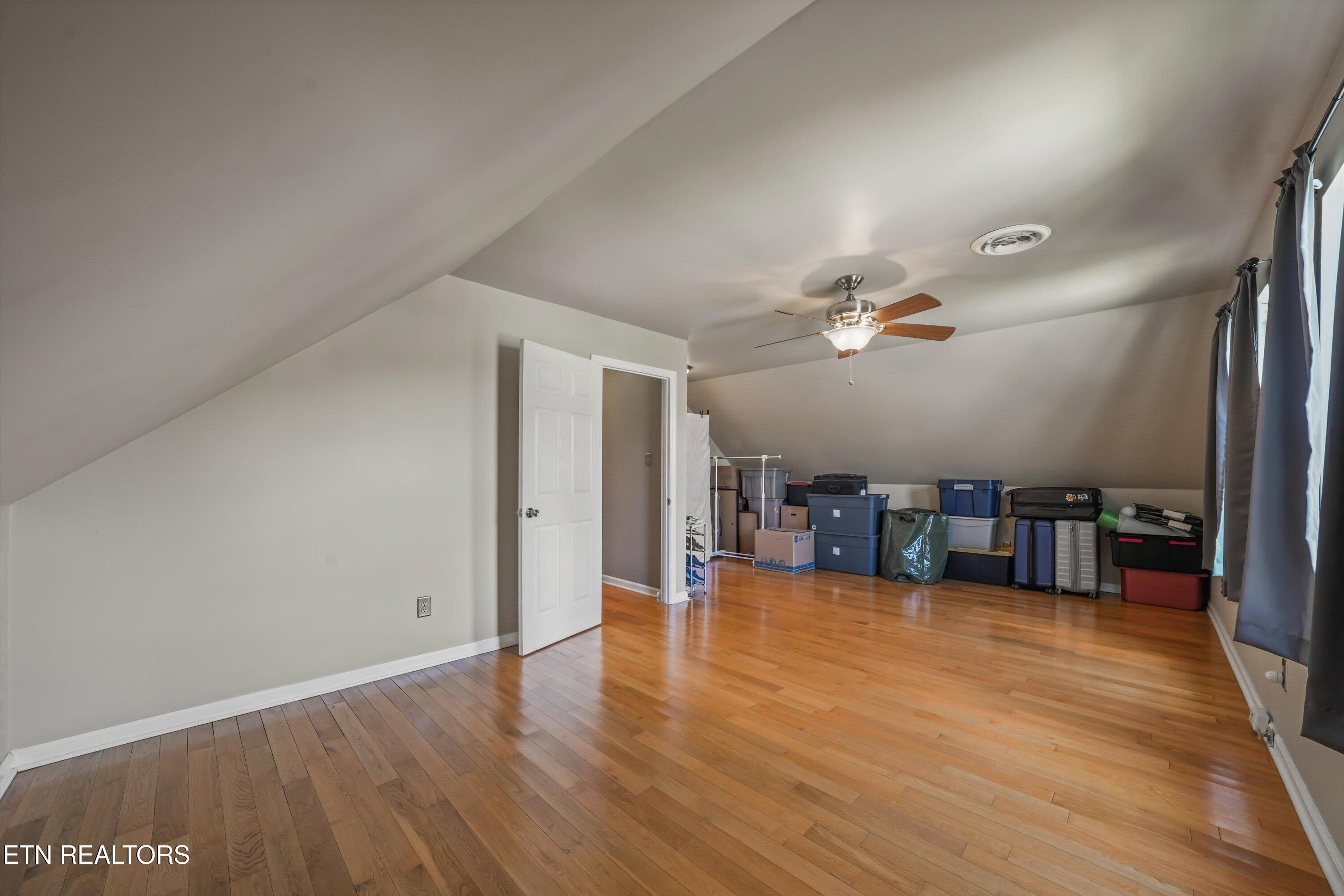 9904 Locklear Way Knoxville TN 37931