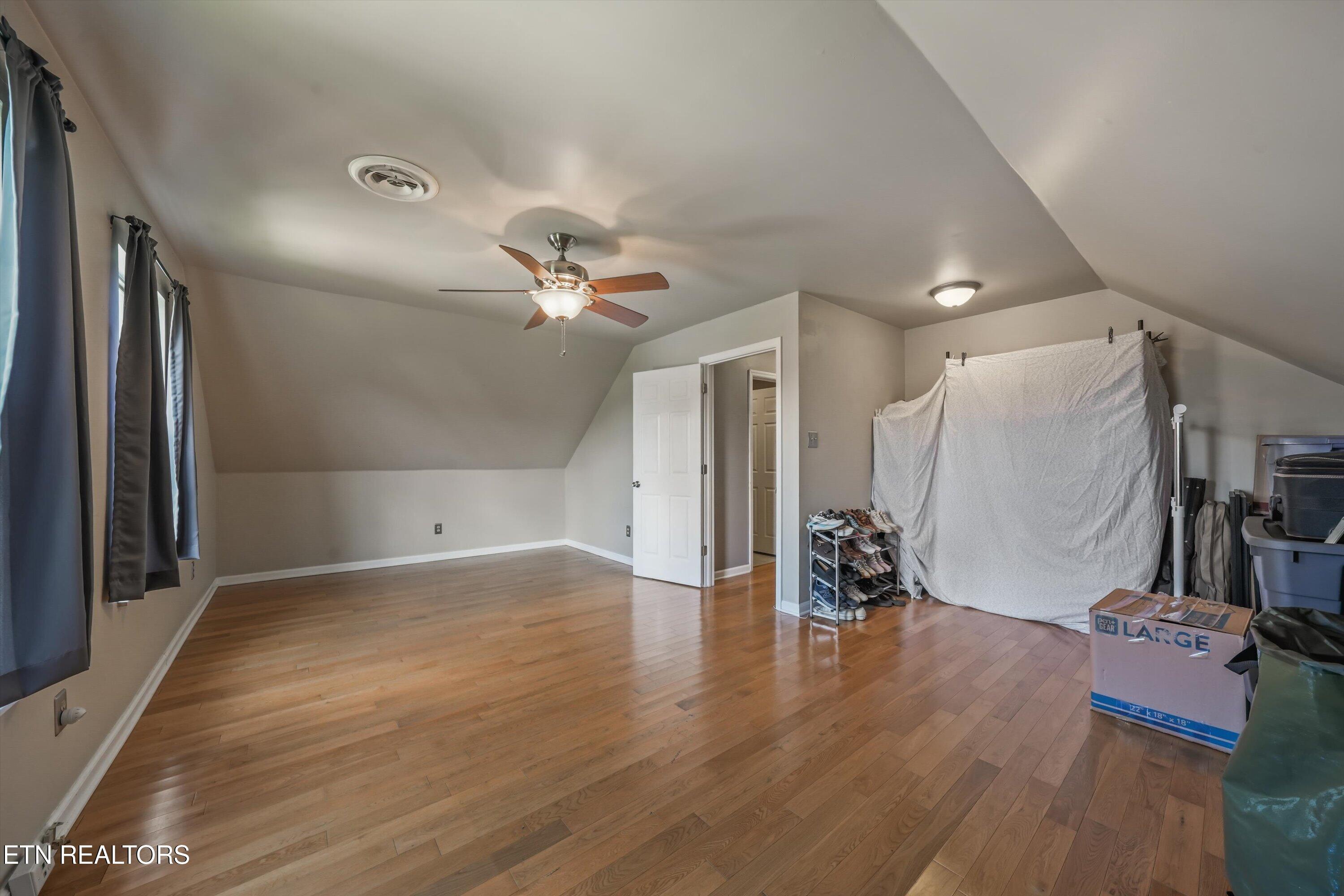 9904 Locklear Way Knoxville TN 37931