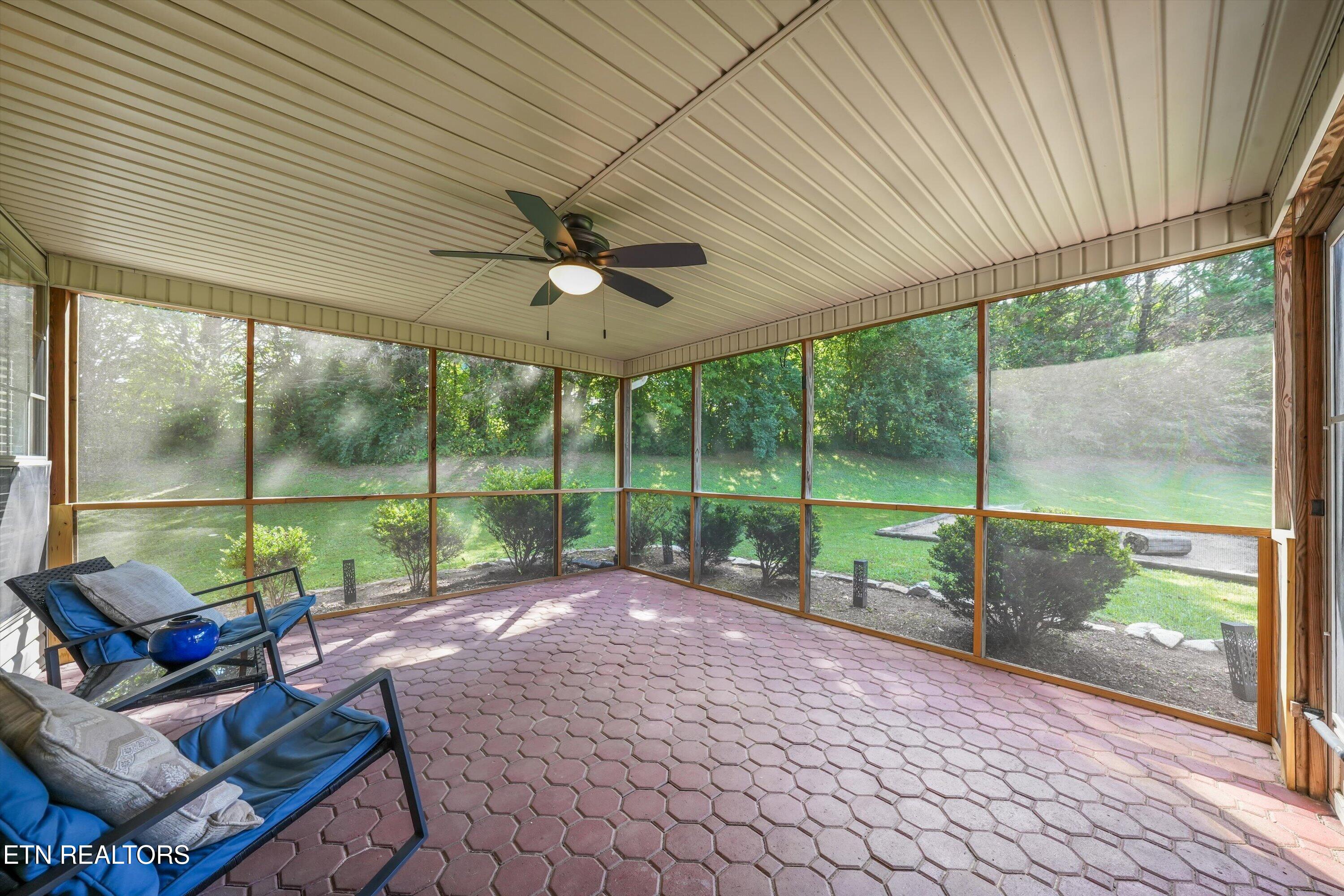 9904 Locklear Way Knoxville TN 37931