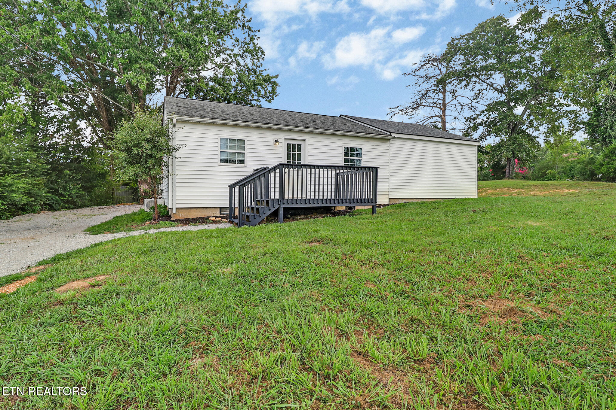 138 Pond Grove Circle Rockwood TN 37854