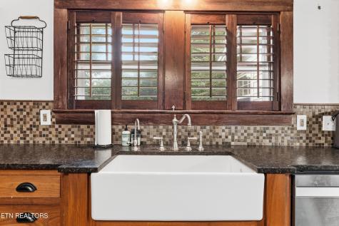 1509 Cedar Lane Knoxville TN 37918