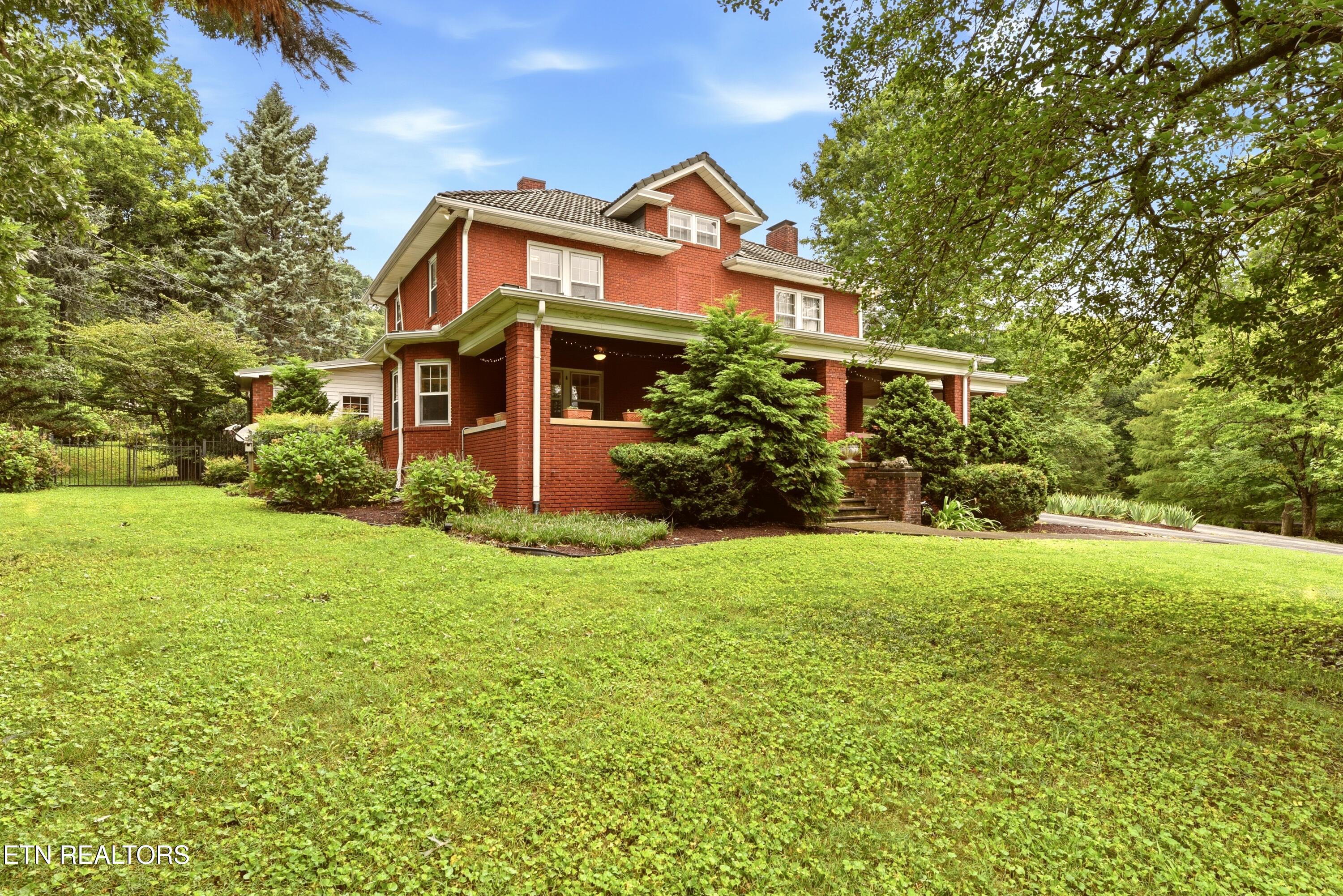 1509 Cedar Lane Knoxville TN 37918