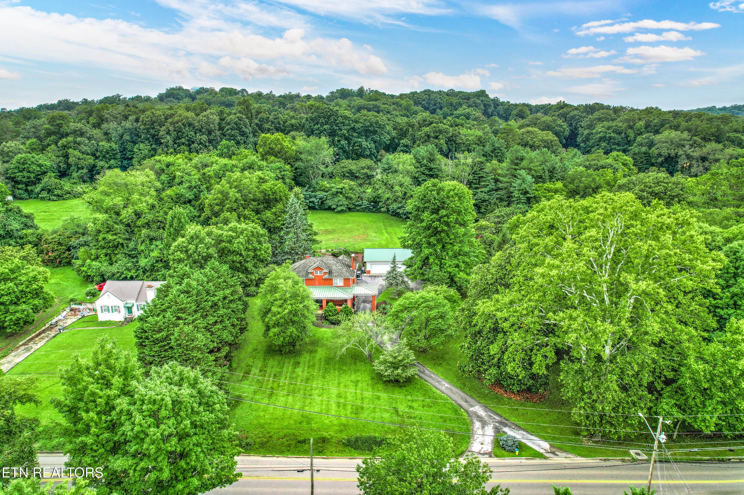 1509 Cedar Lane Knoxville TN 37918