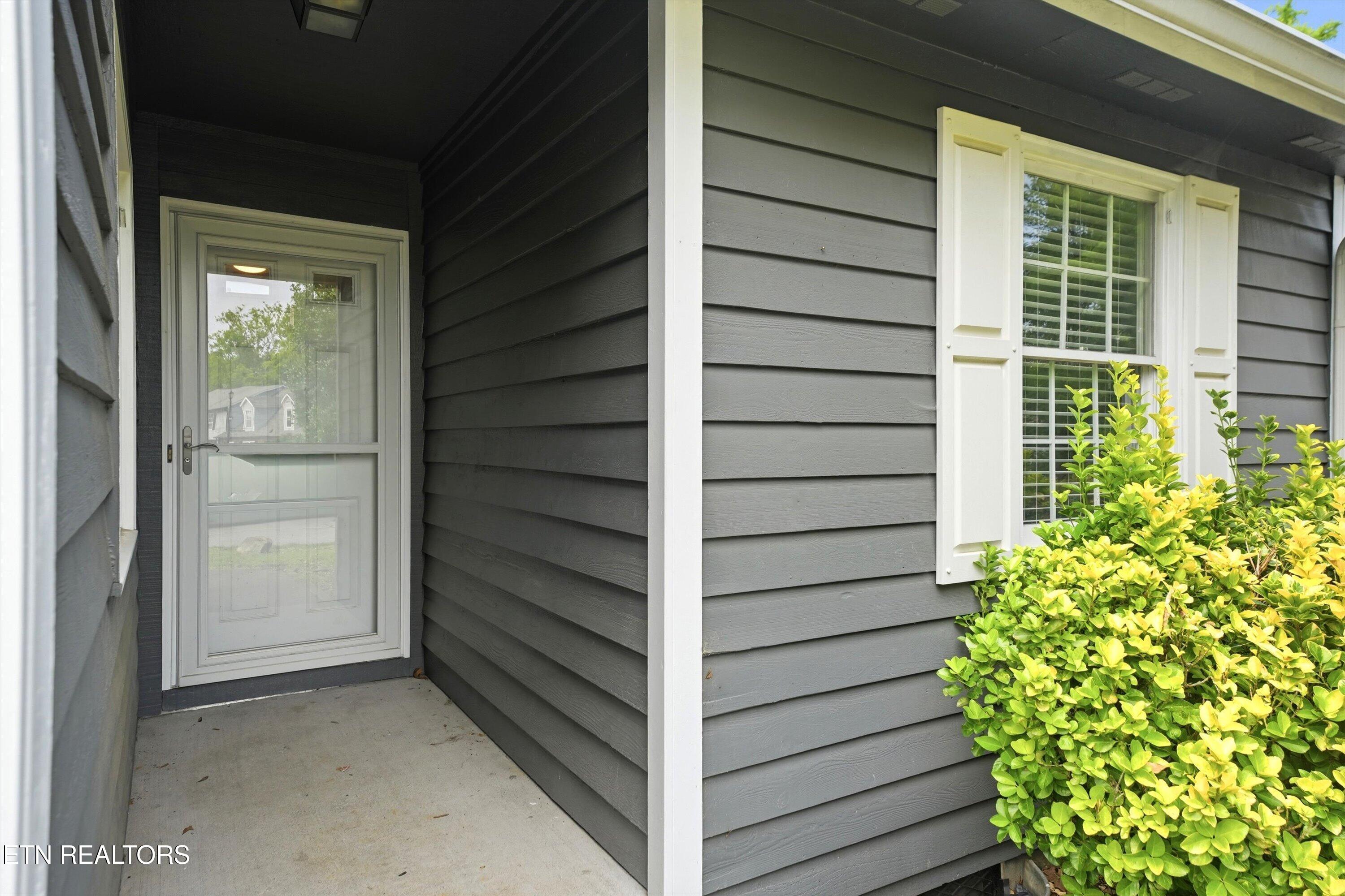 10464 Laura Lee Lane Knoxville TN 37922