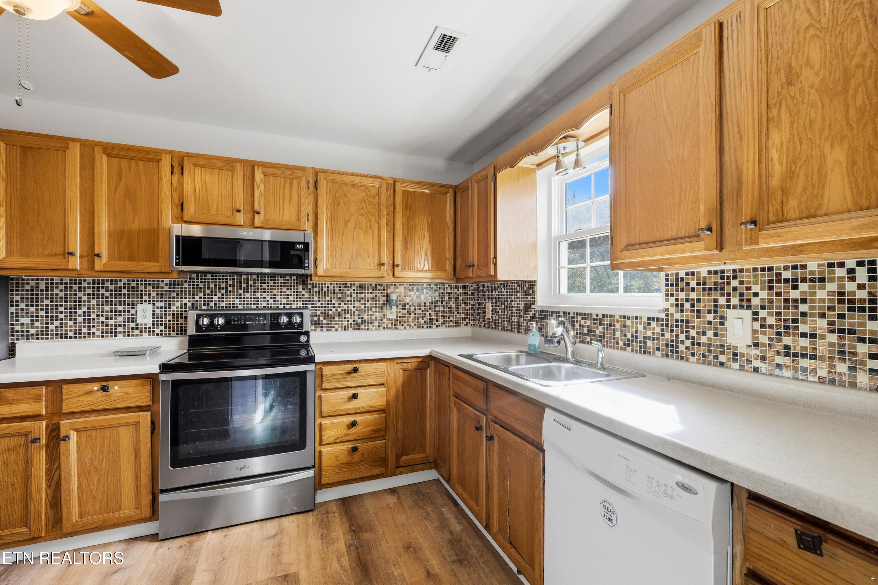 3473 Russellwood Drive Rockford TN 37853