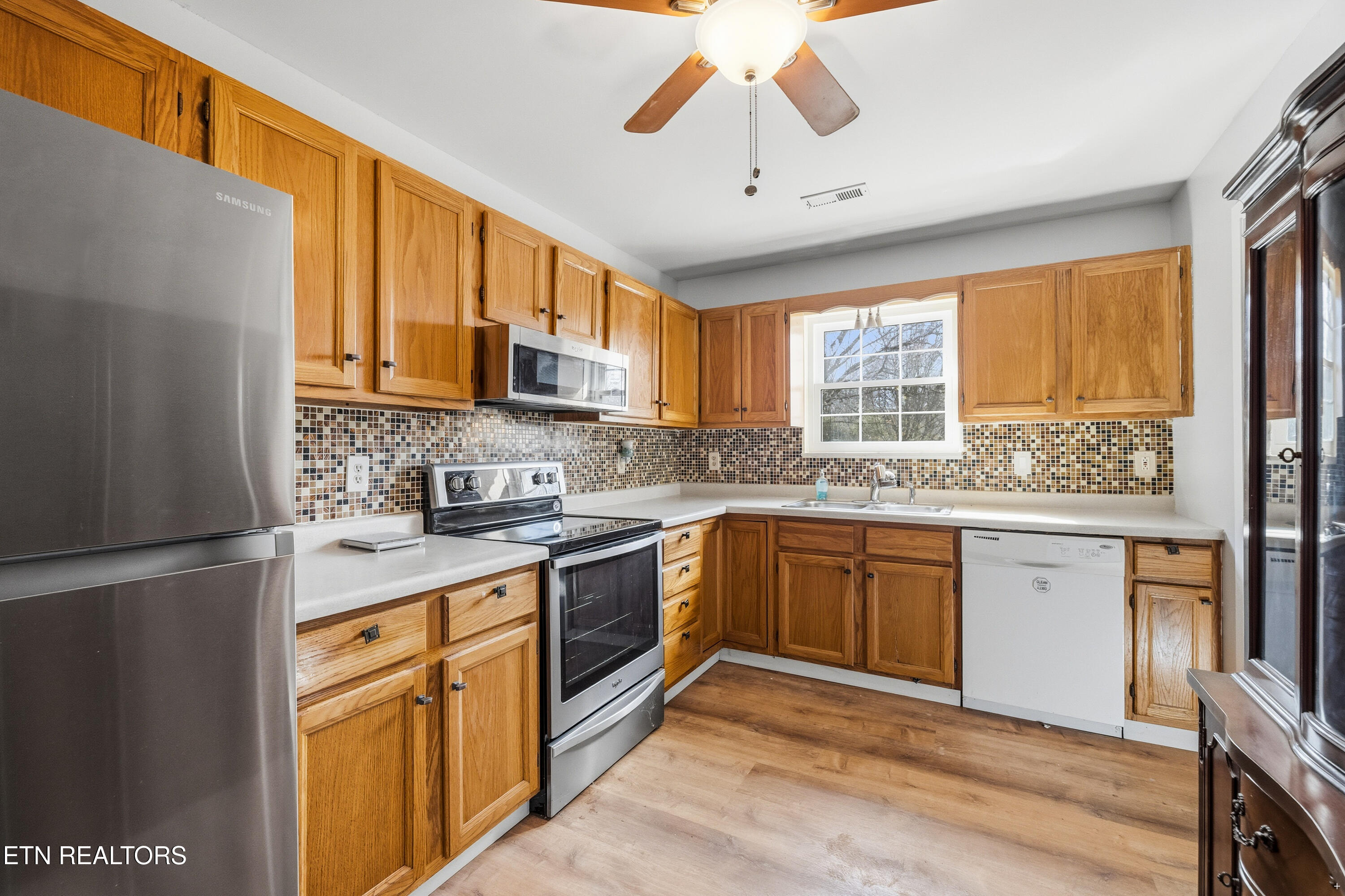 3473 Russellwood Drive Rockford TN 37853