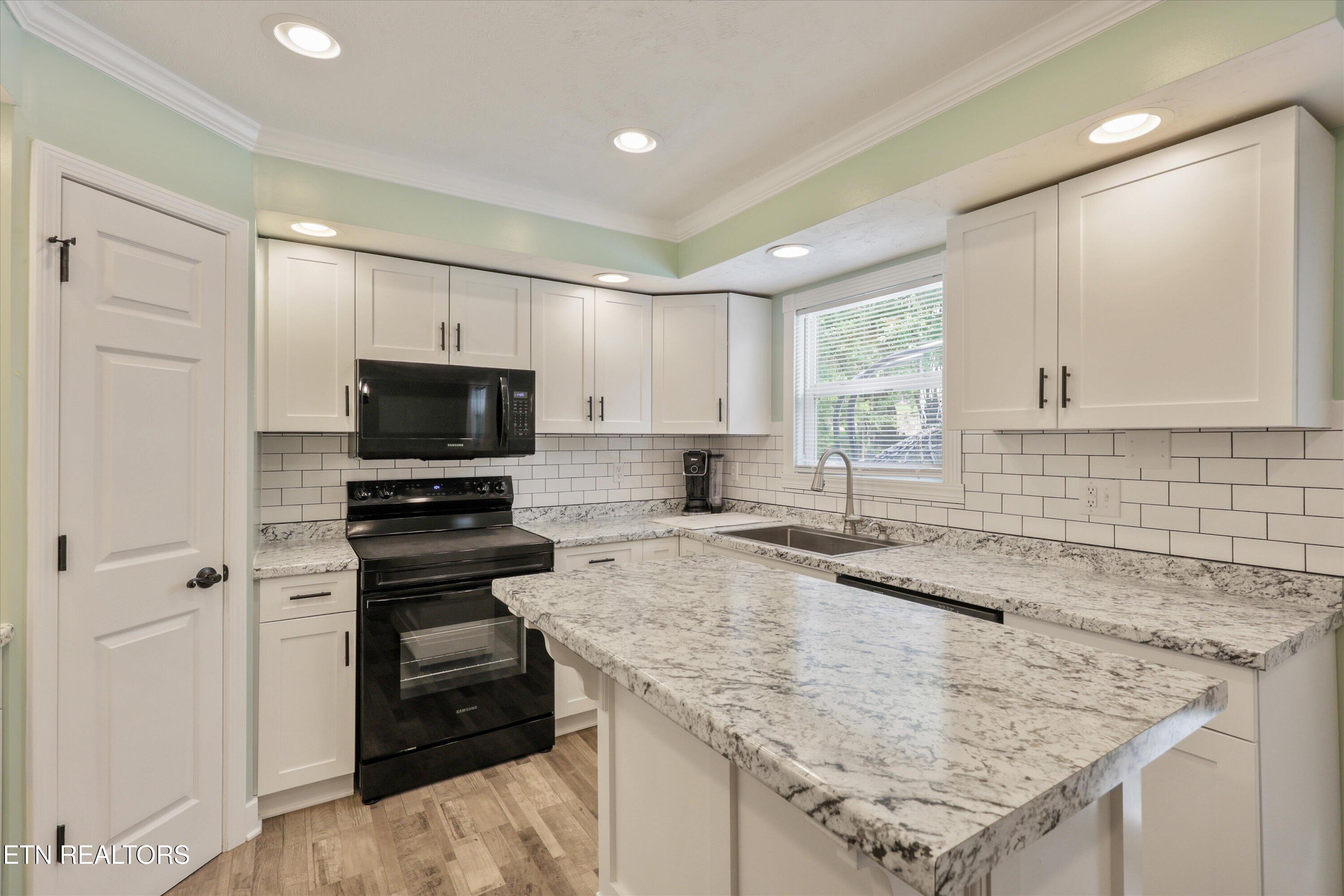 9229 Slade Drive Knoxville TN 37931