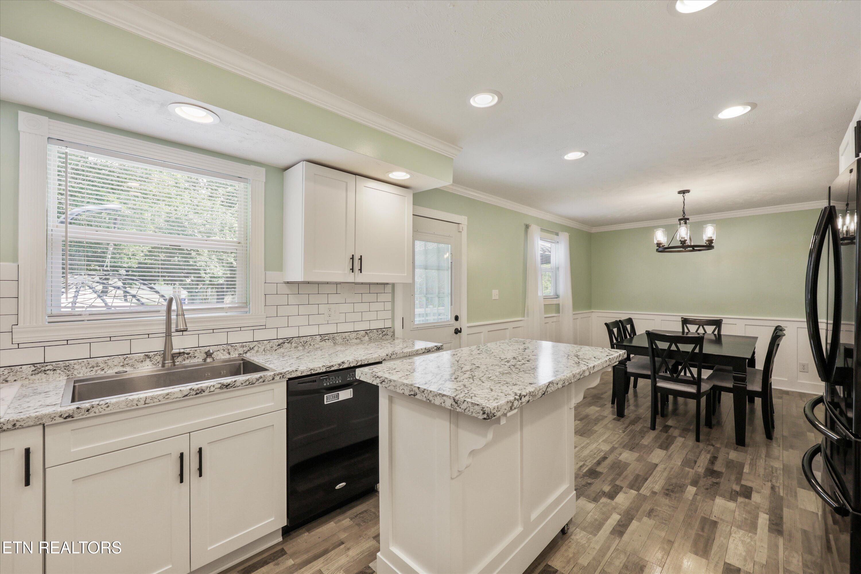 9229 Slade Drive Knoxville TN 37931