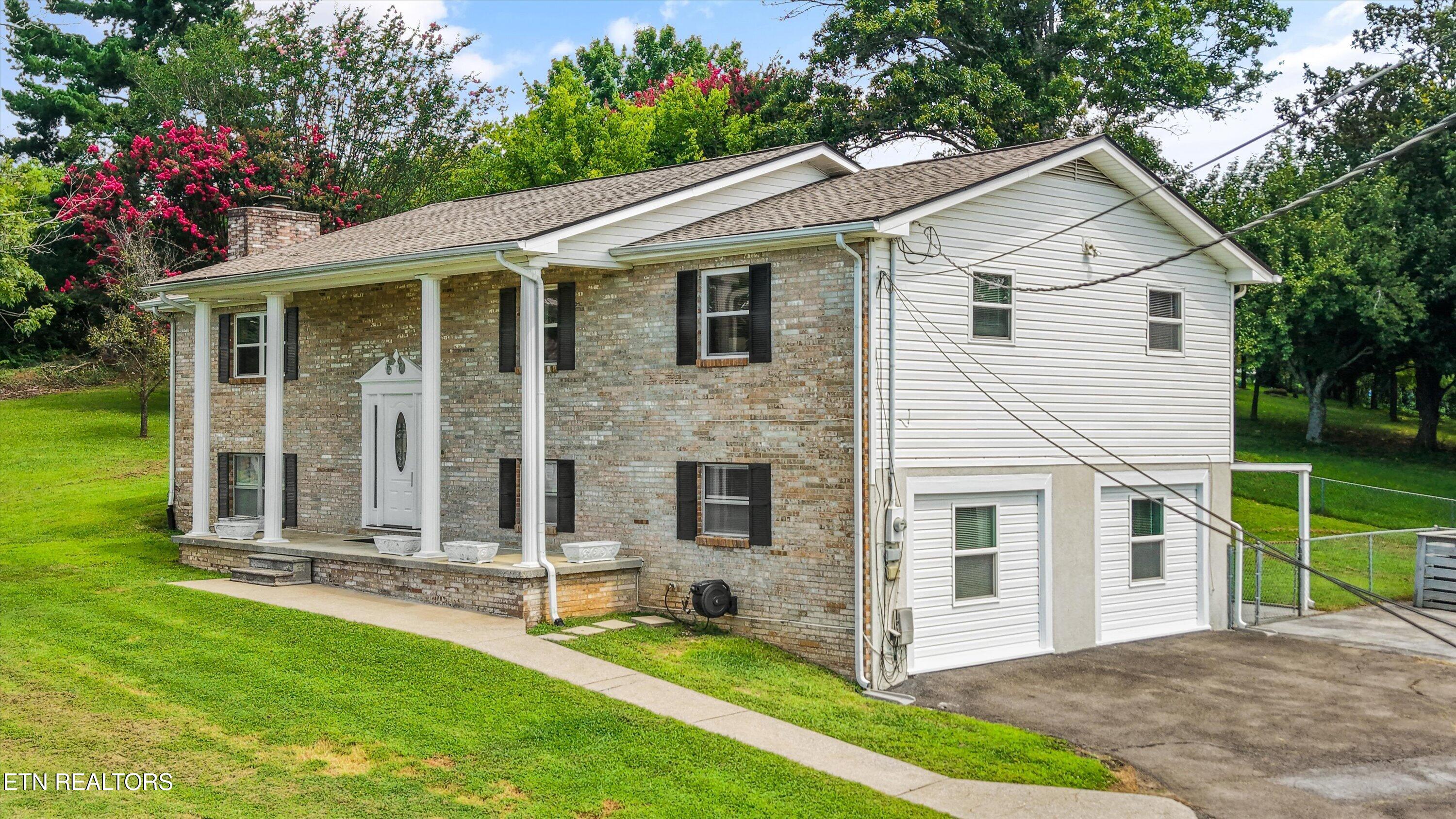 9229 Slade Drive Knoxville TN 37931
