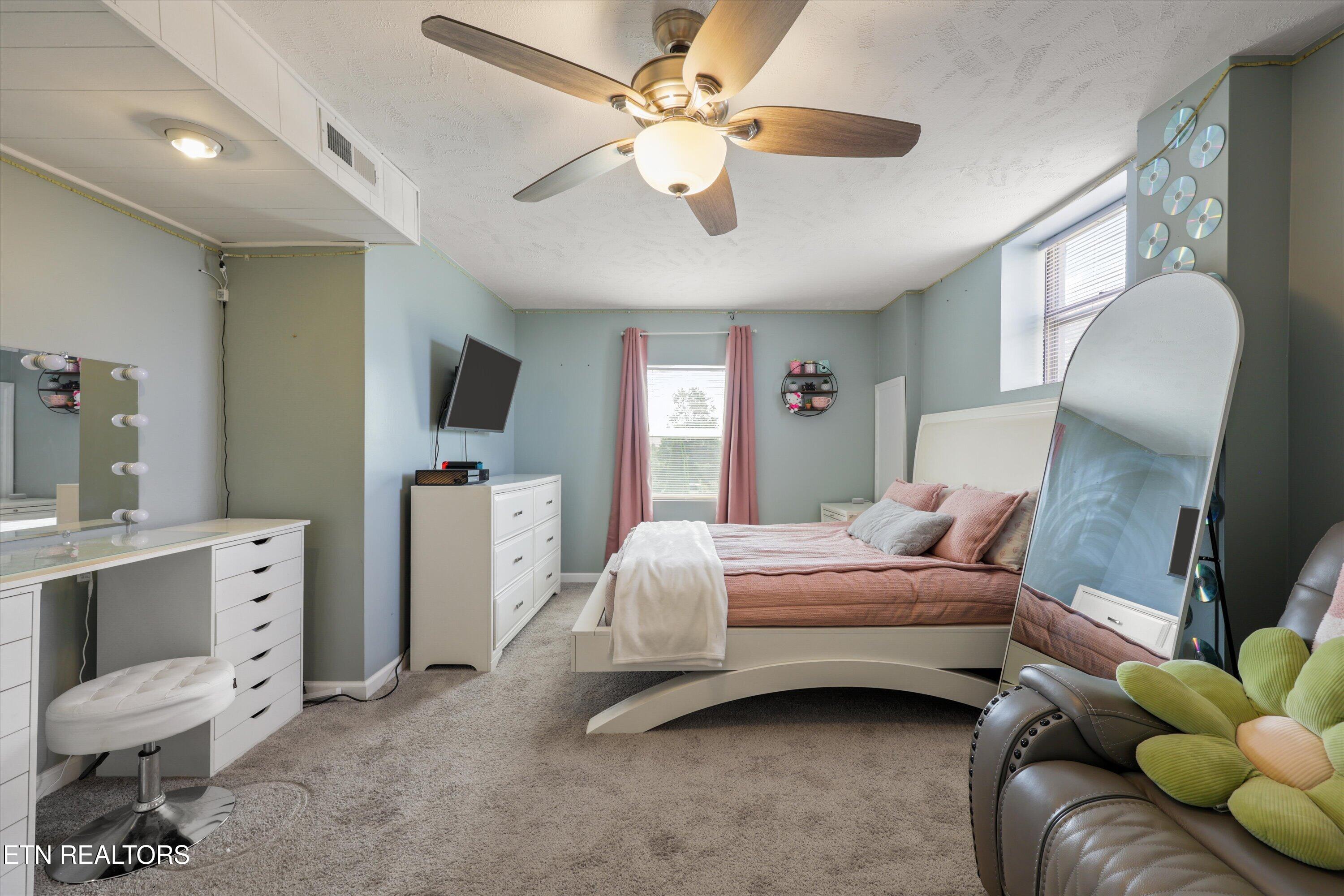 9229 Slade Drive Knoxville TN 37931