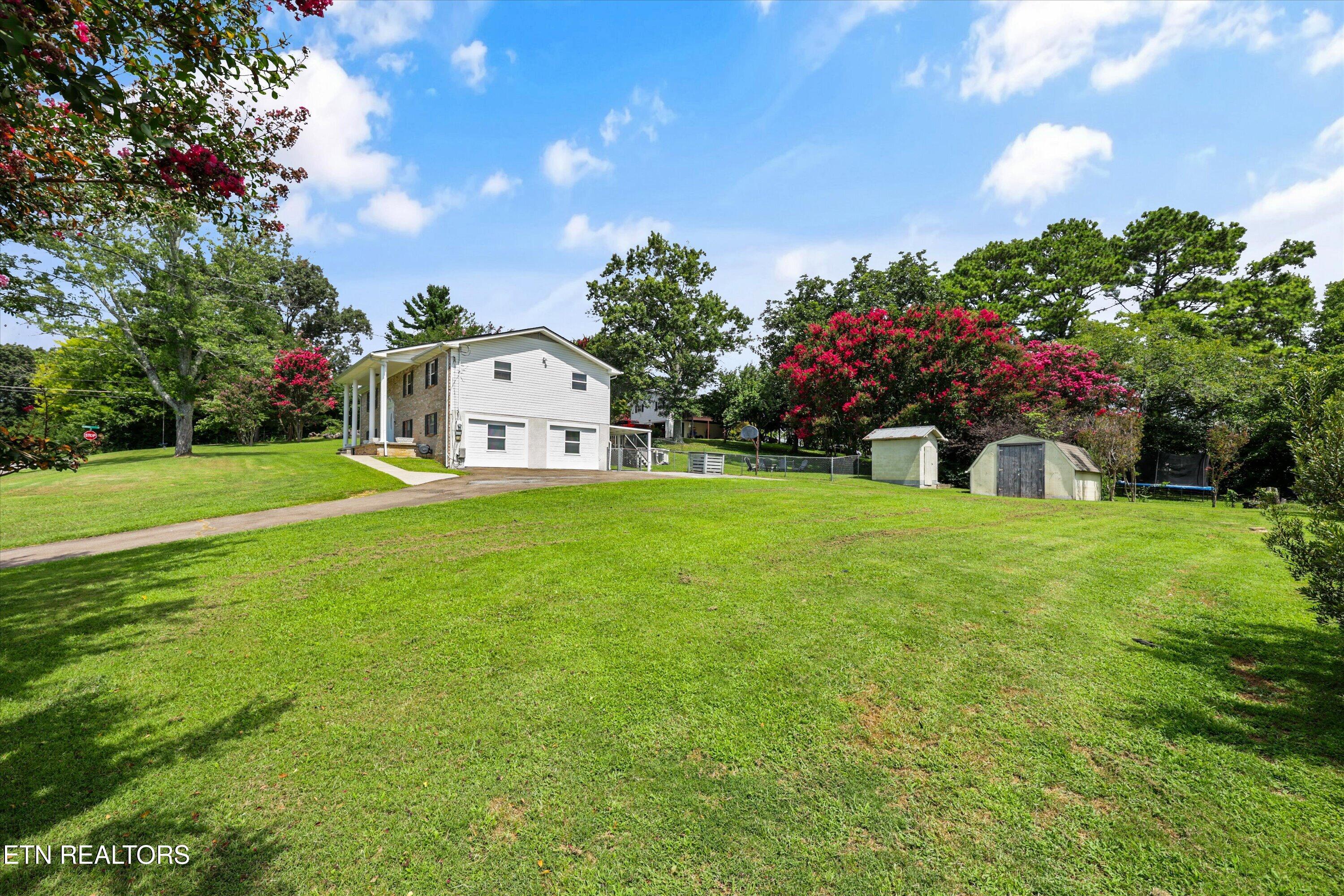 9229 Slade Drive Knoxville TN 37931