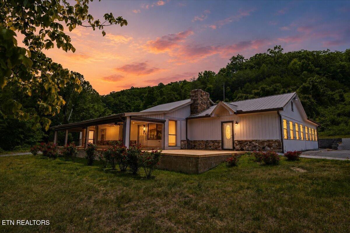 190 Dogwood Road Caryville TN 37714