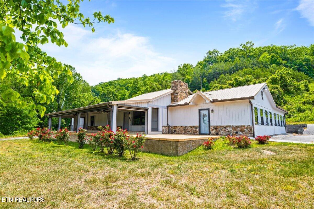 190 Dogwood Road Caryville TN 37714