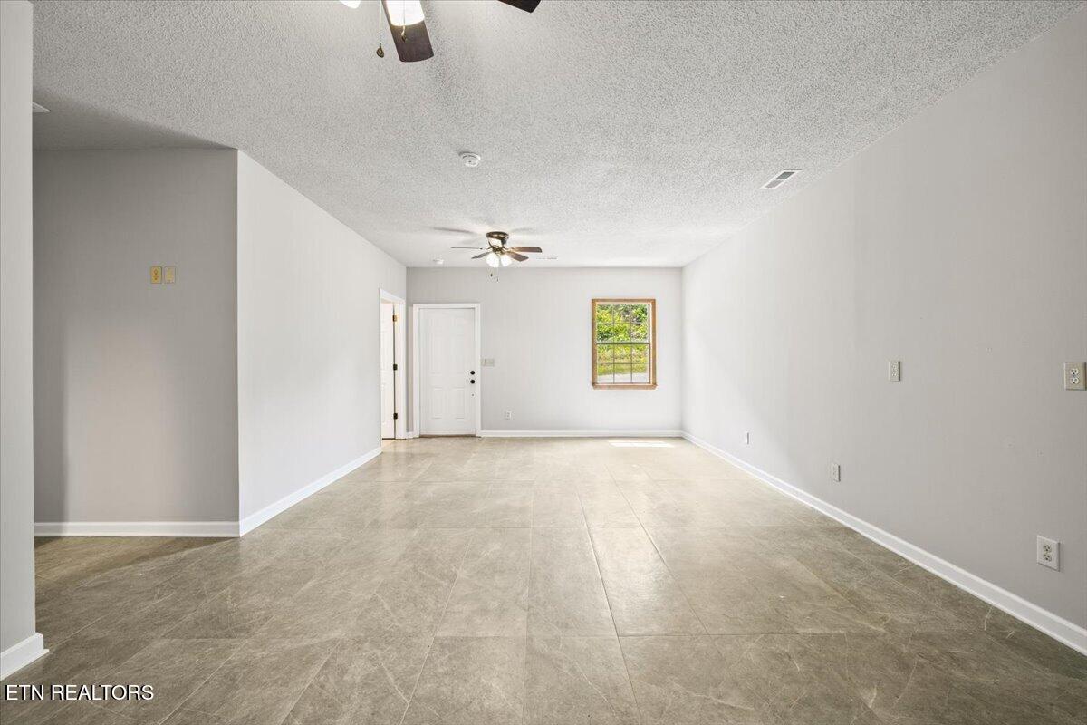 190 Dogwood Road Caryville TN 37714