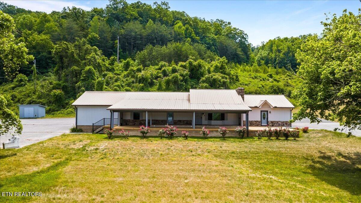 190 Dogwood Road Caryville TN 37714