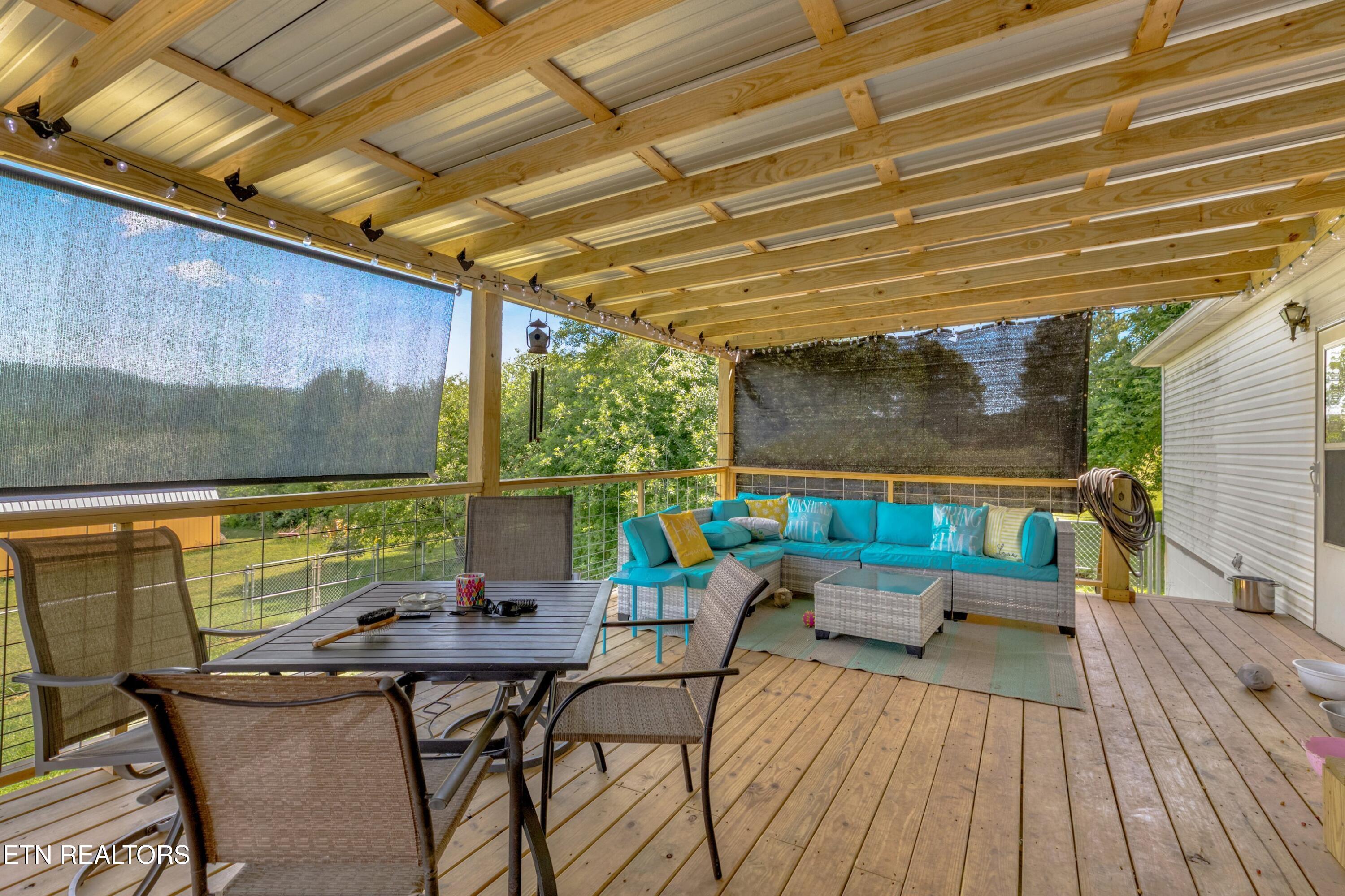 265 Leach Acres Speedwell TN 37870