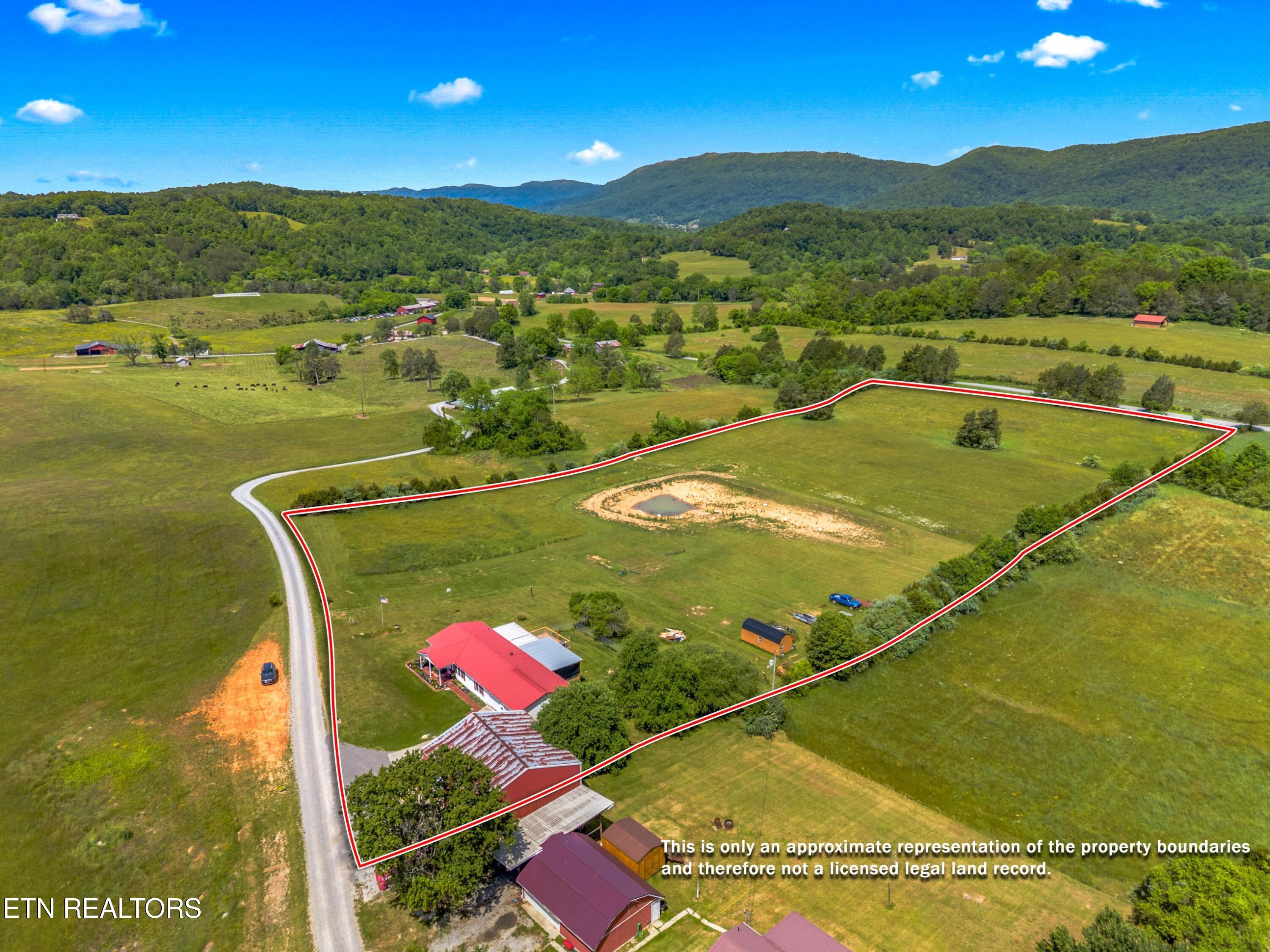 265 Leach Acres Speedwell TN 37870