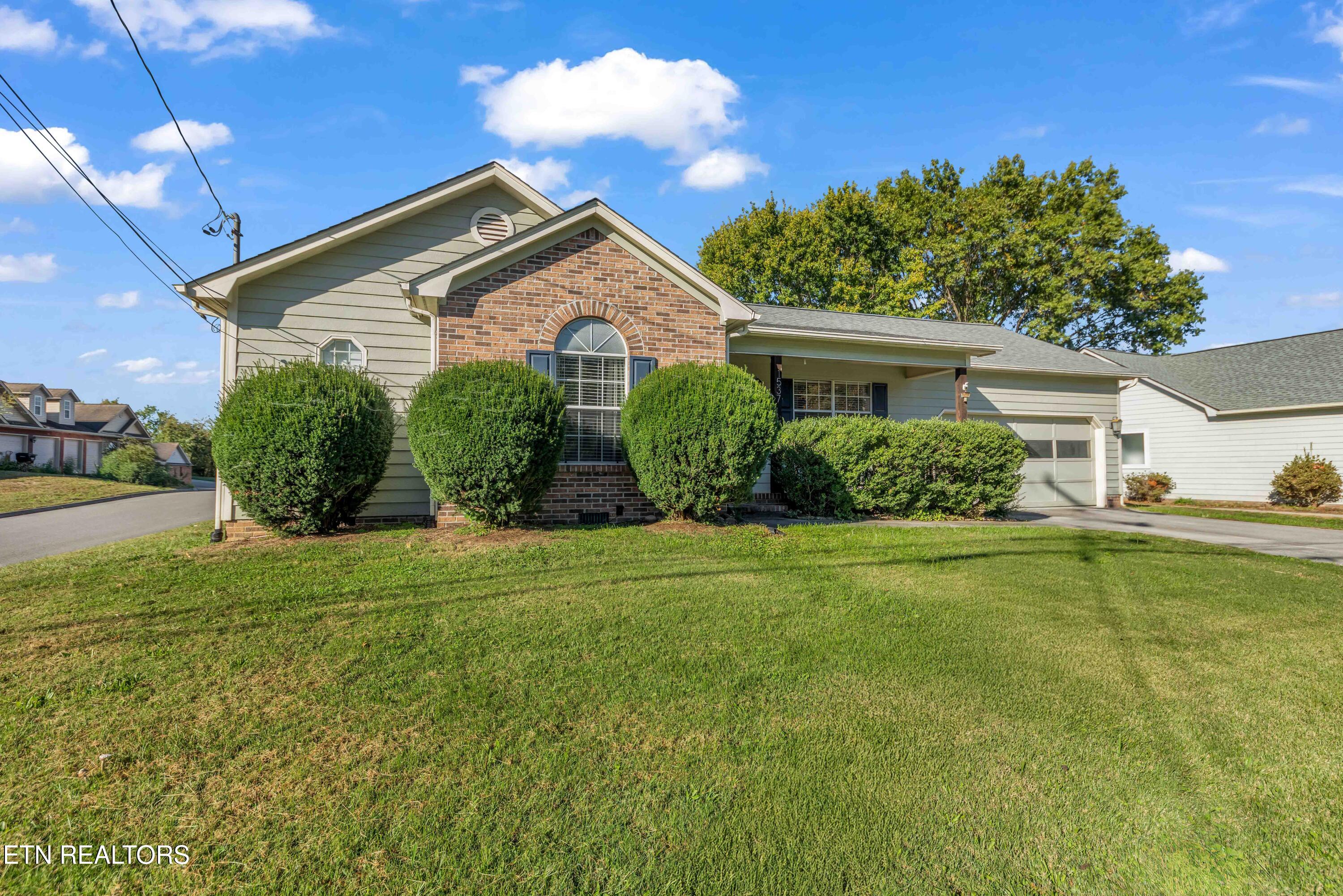 1537 Secretariat Boulevard Knoxville TN 37931