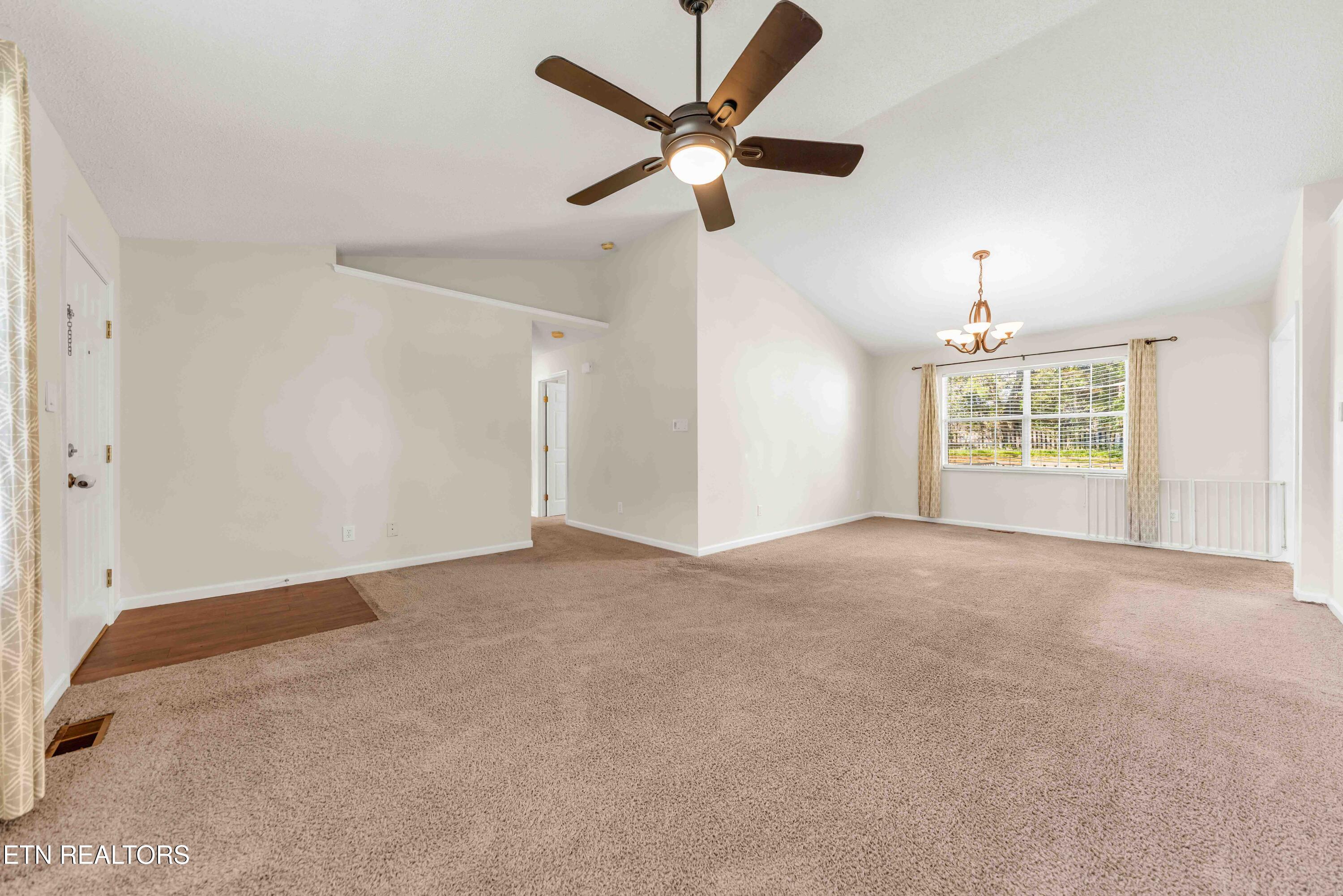 1537 Secretariat Boulevard Knoxville TN 37931