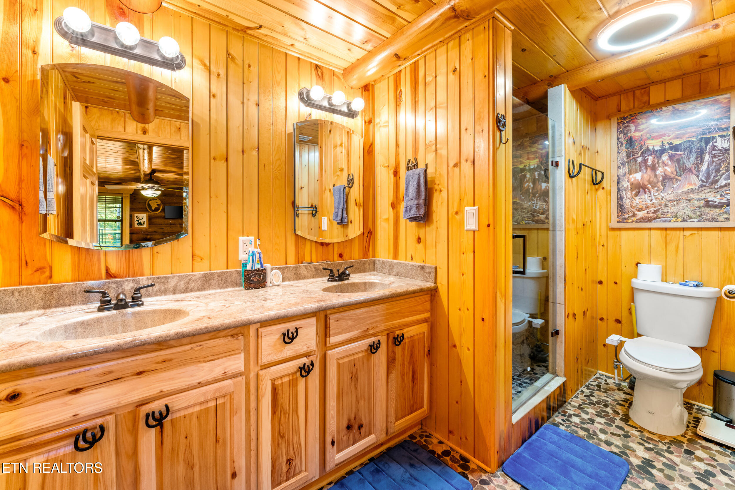228 Pattie Gap Road Philadelphia TN 37846