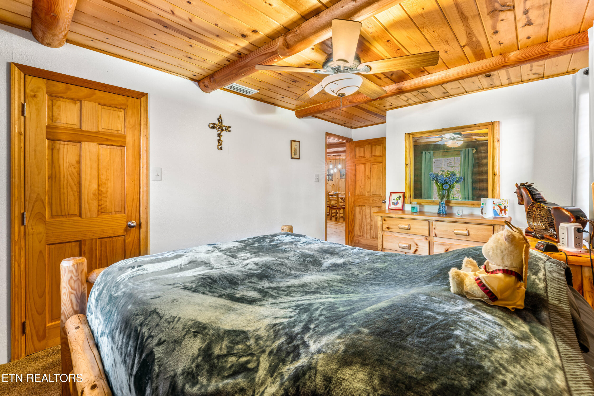 228 Pattie Gap Road Philadelphia TN 37846
