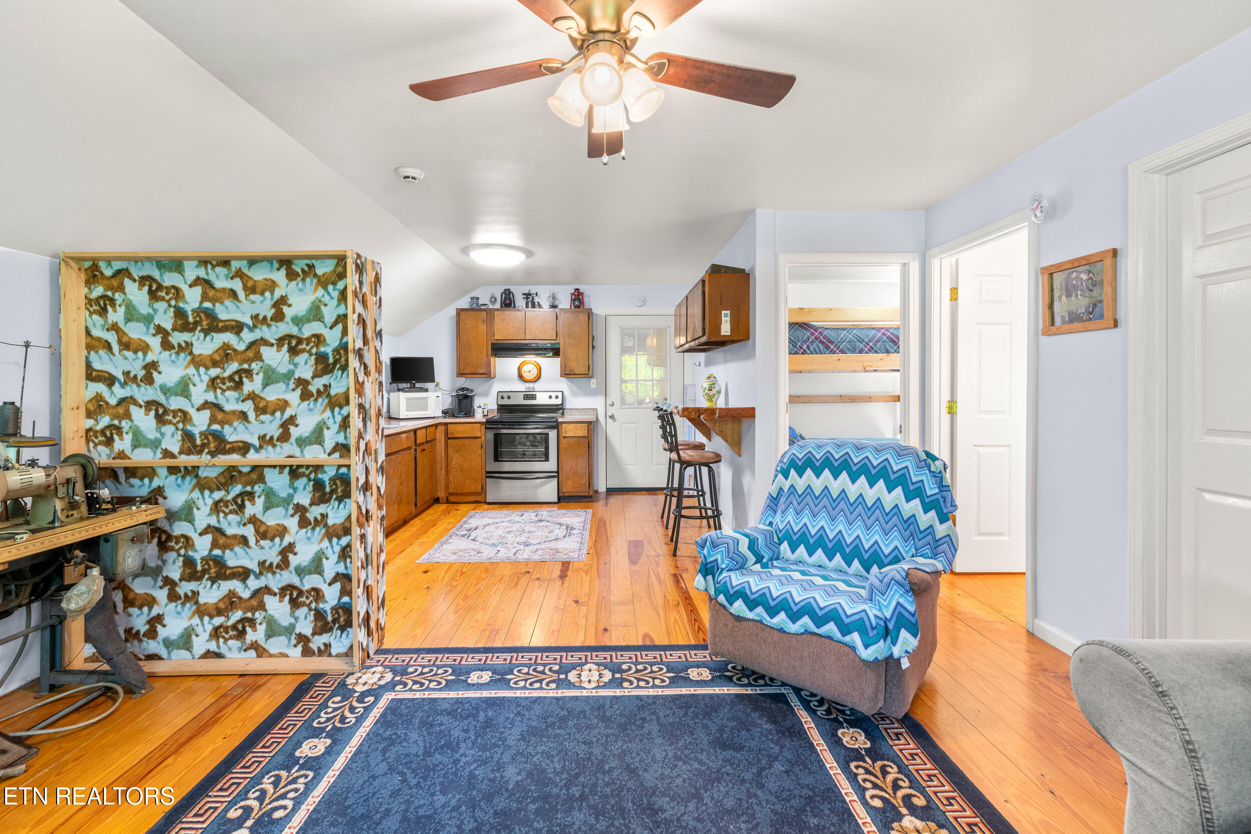 228 Pattie Gap Road Philadelphia TN 37846