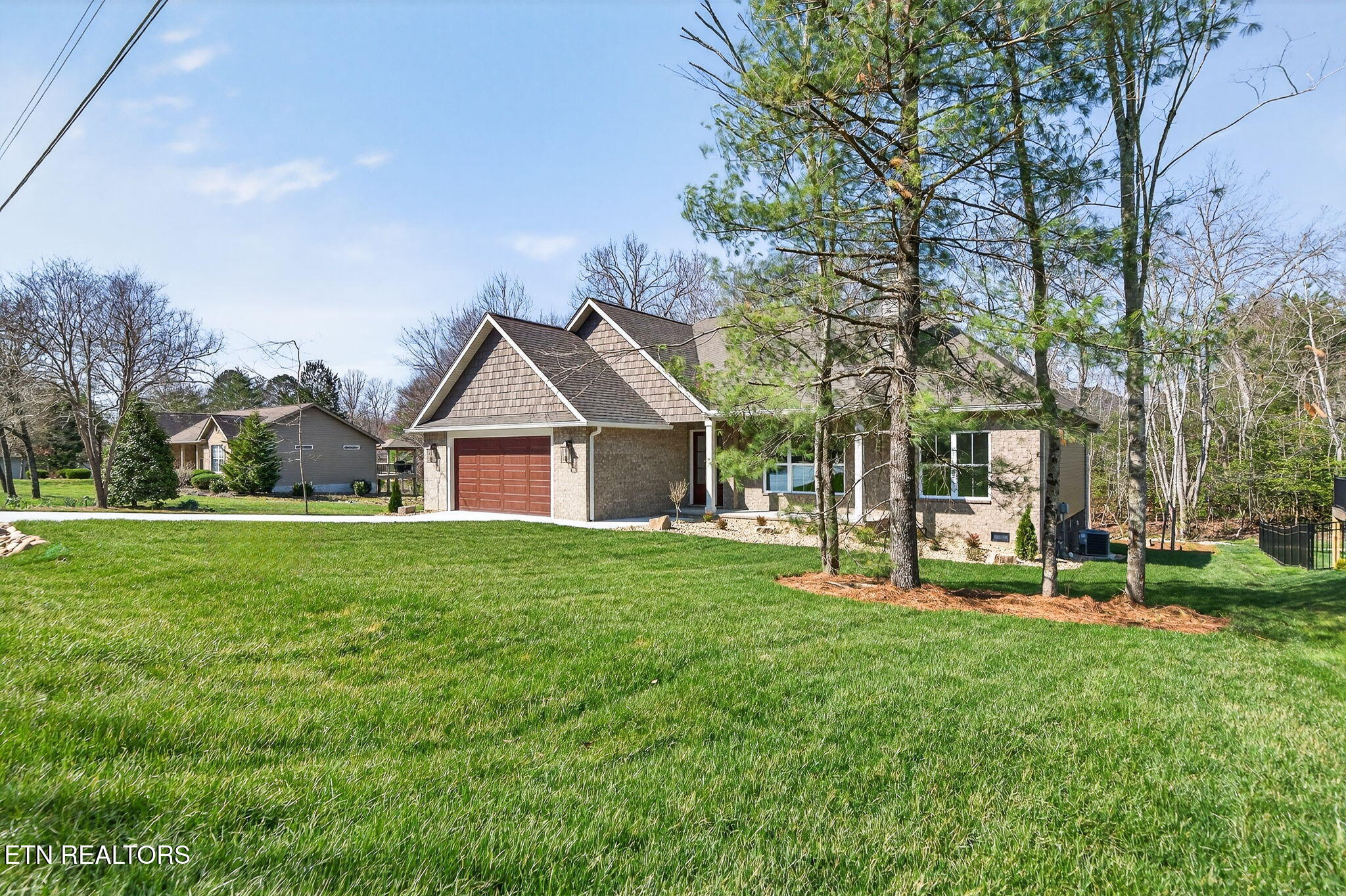 16 Ridgeland Terrace Crossville TN 38558