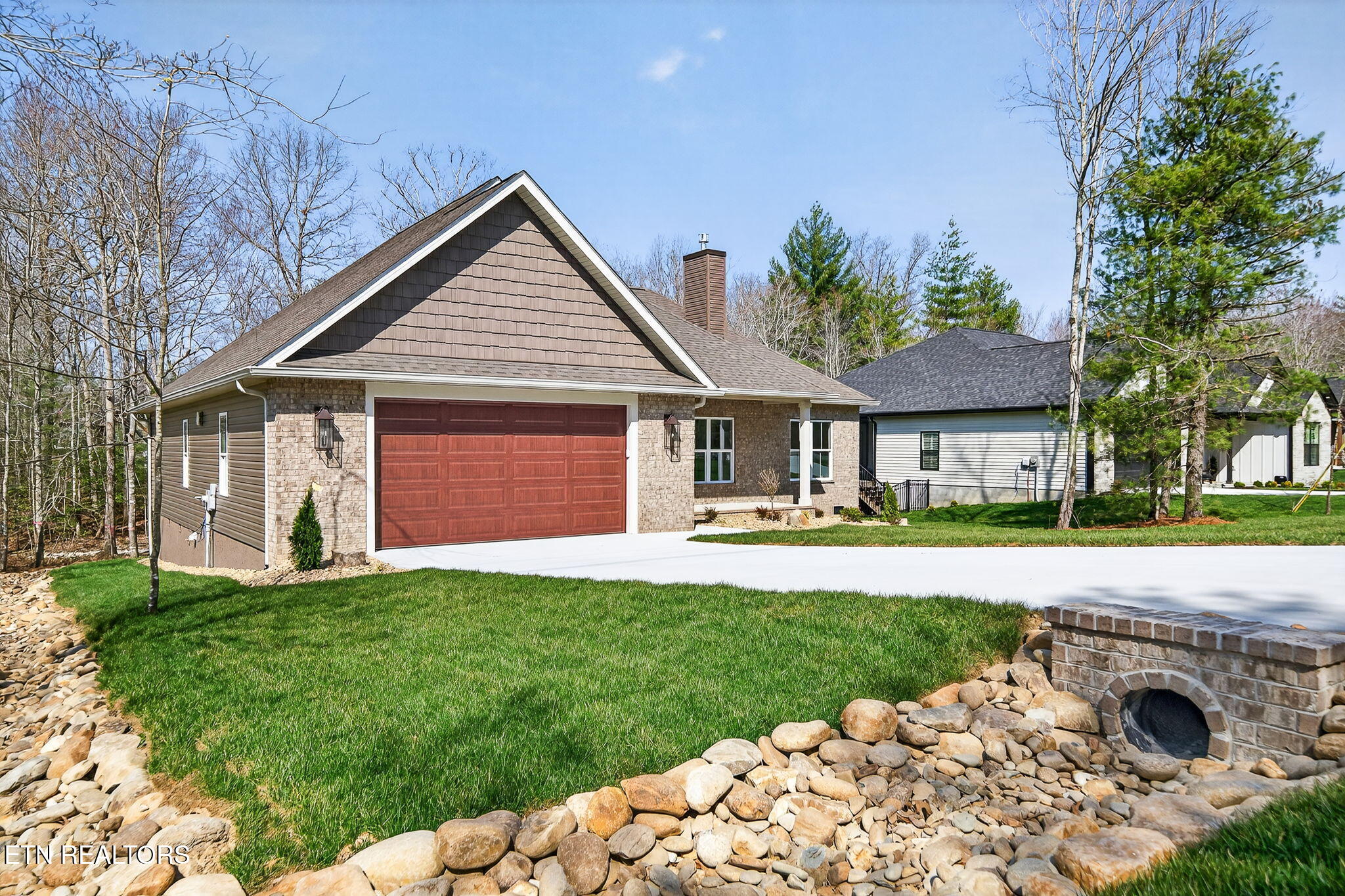 16 Ridgeland Terrace Crossville TN 38558