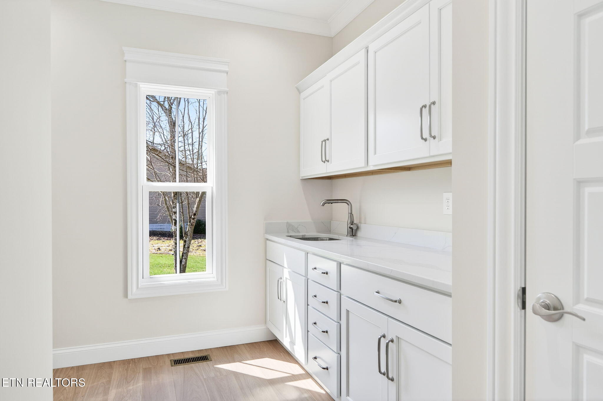 16 Ridgeland Terrace Crossville TN 38558