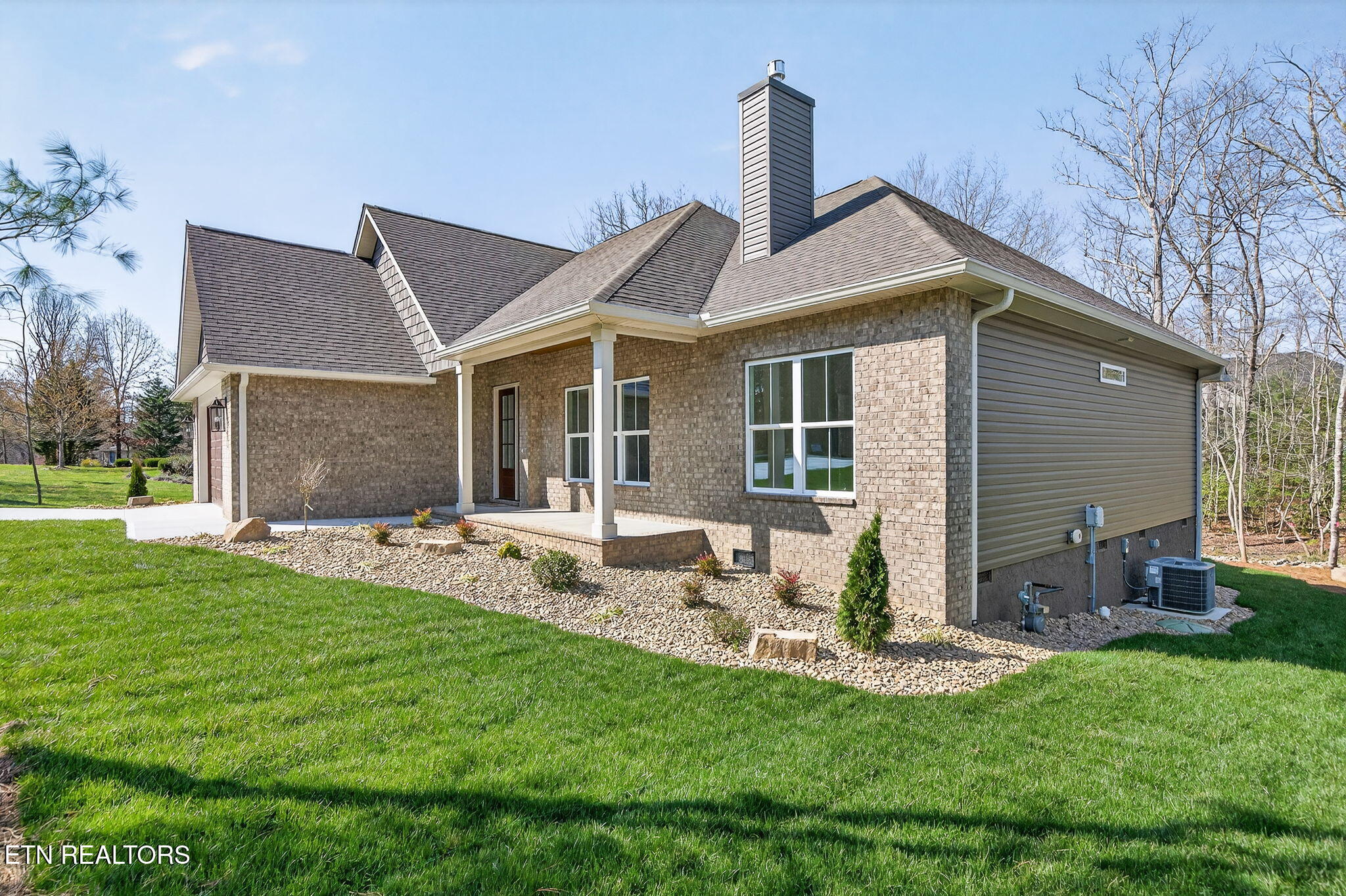 16 Ridgeland Terrace Crossville TN 38558