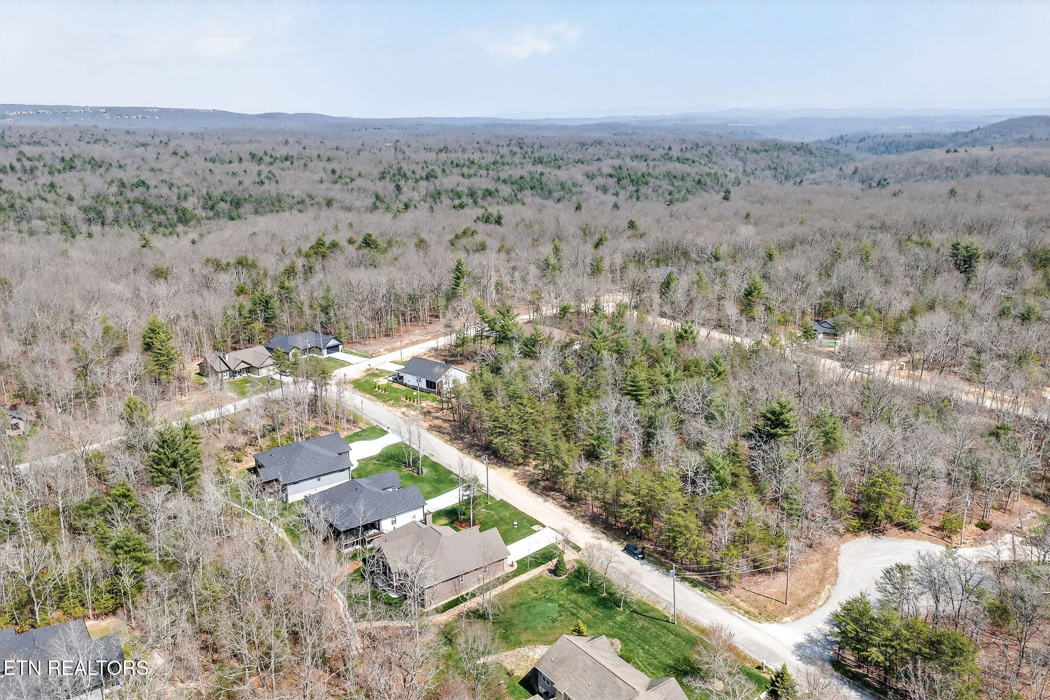 16 Ridgeland Terrace Crossville TN 38558