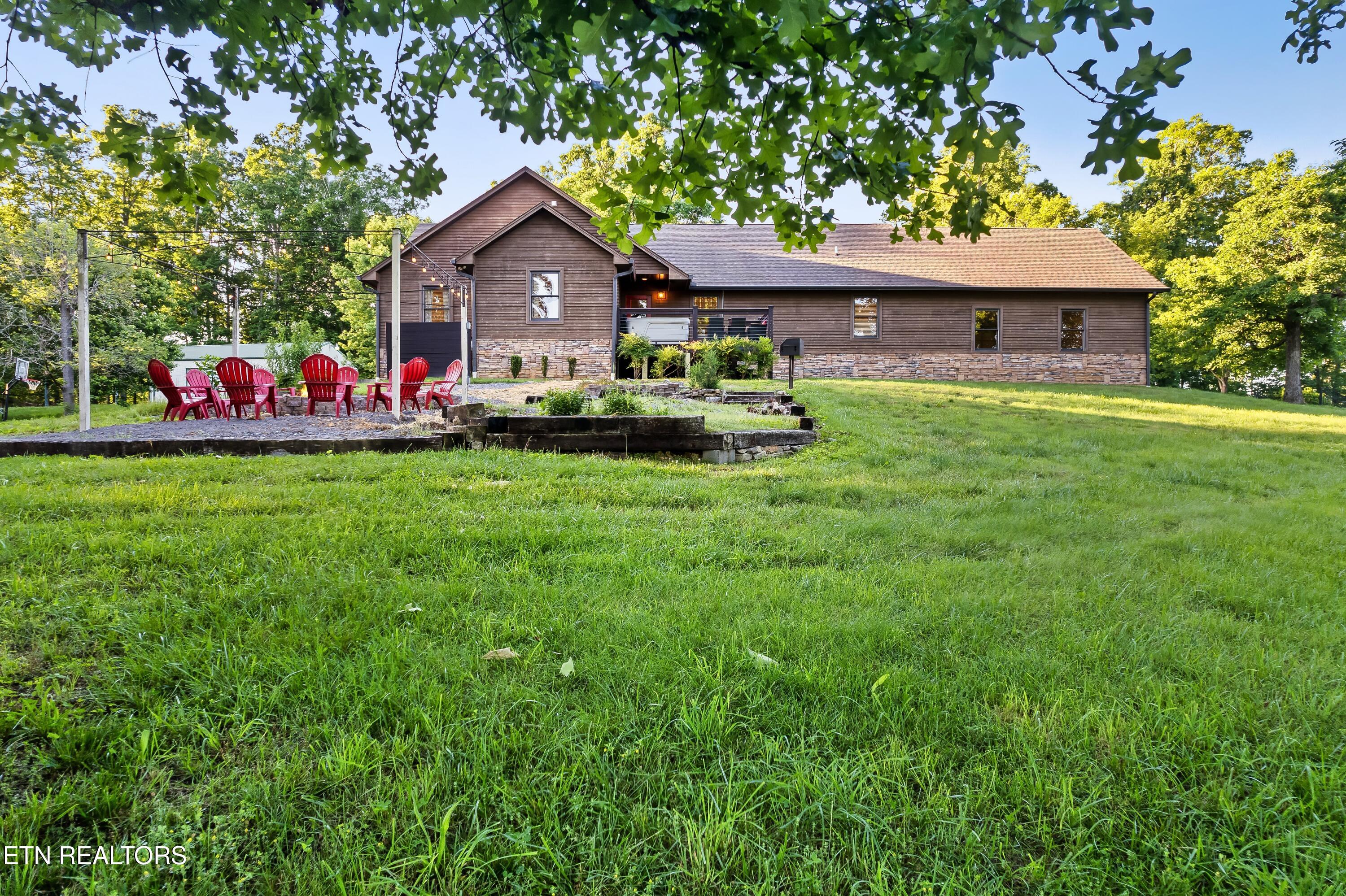 2744 Dayne Drive Sevierville TN 37876