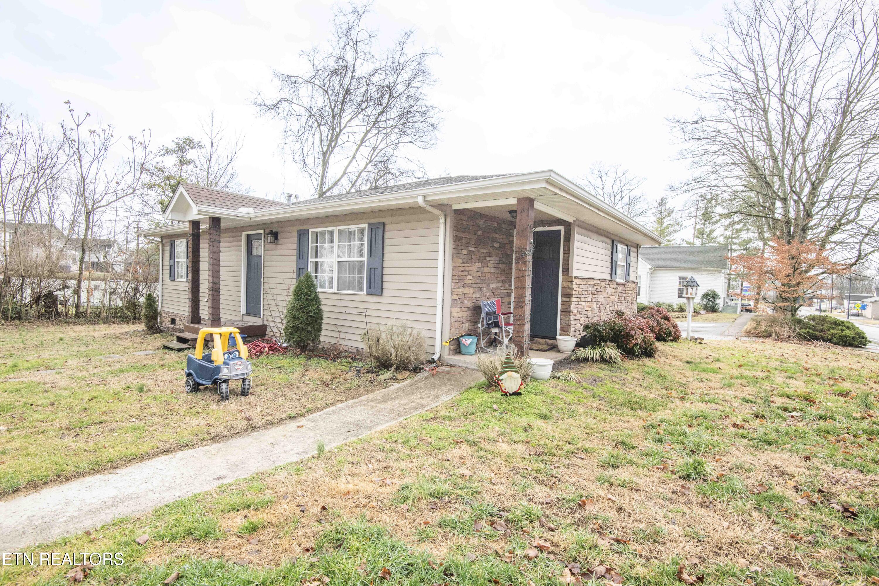 517 N Main Street Clinton TN 37716