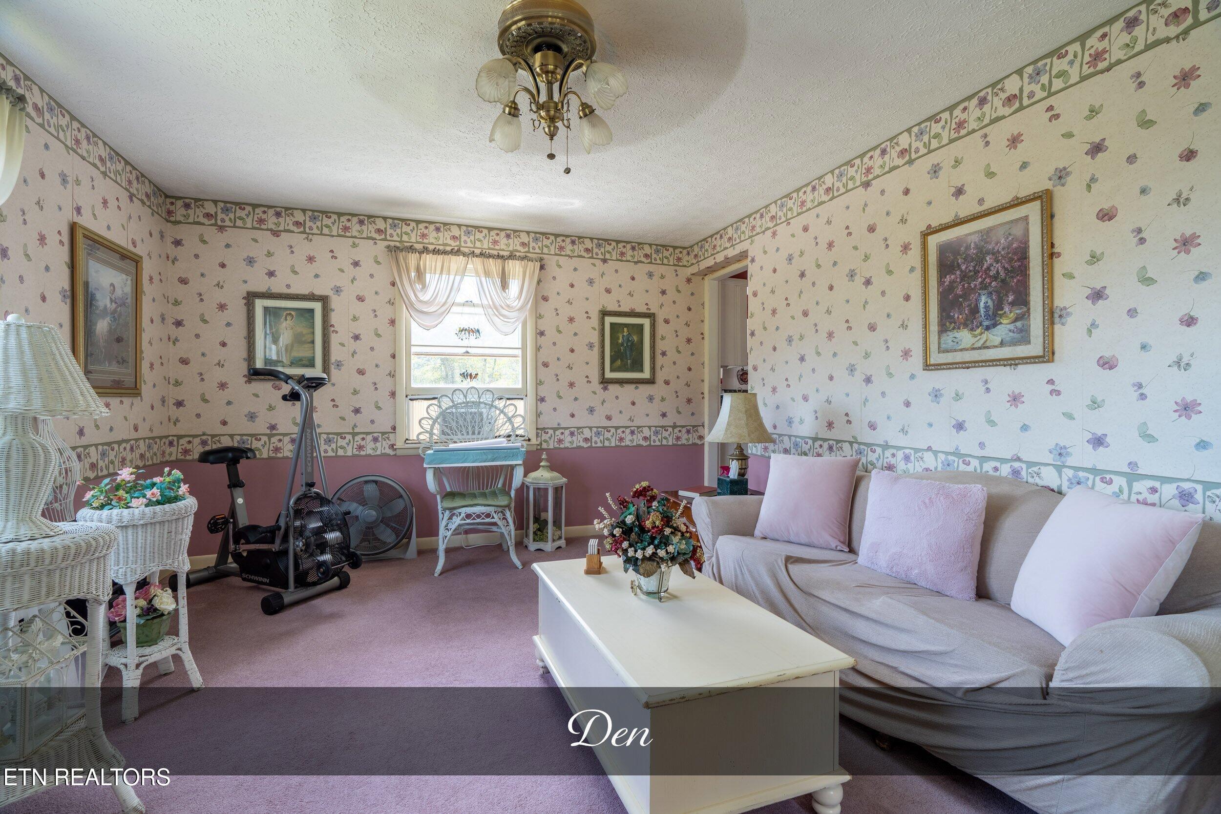 455 Jennings Creek Highway Gainesboro TN 38562