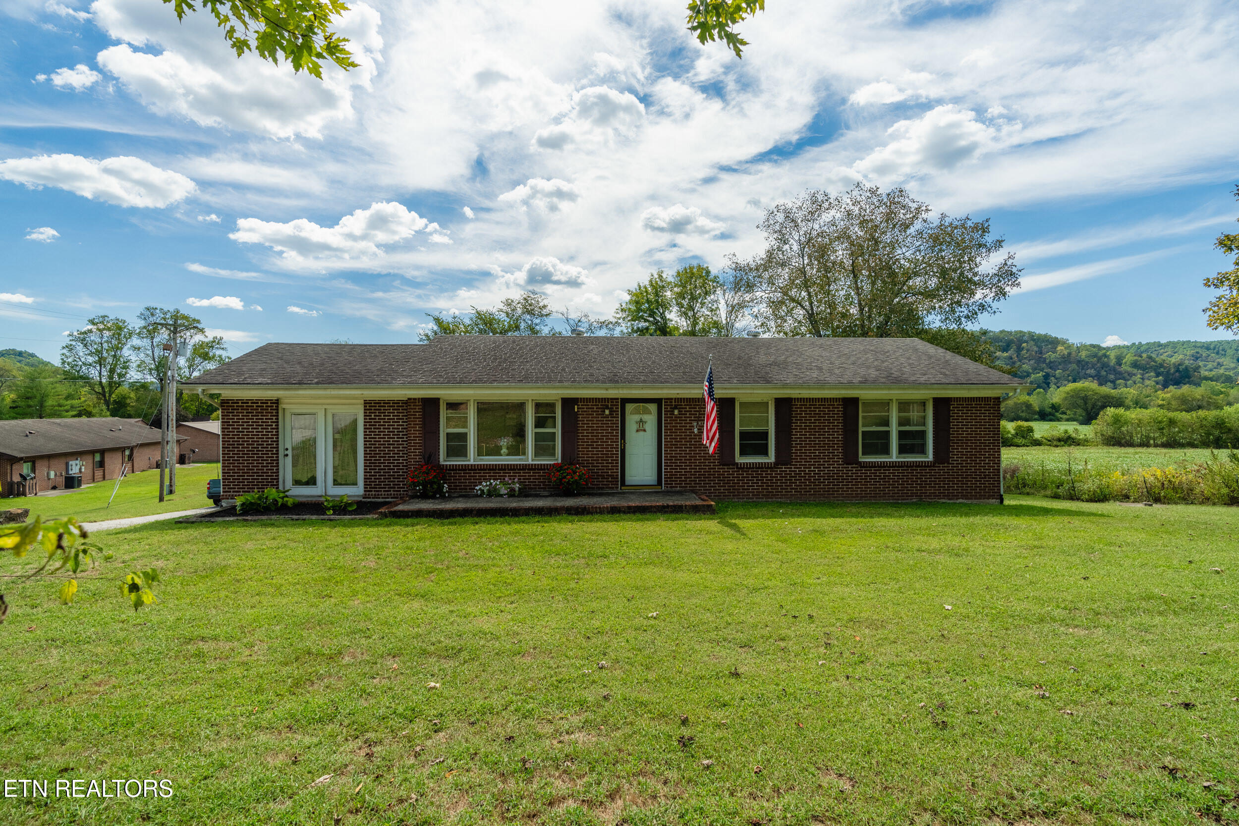 455 Jennings Creek Highway Gainesboro TN 38562