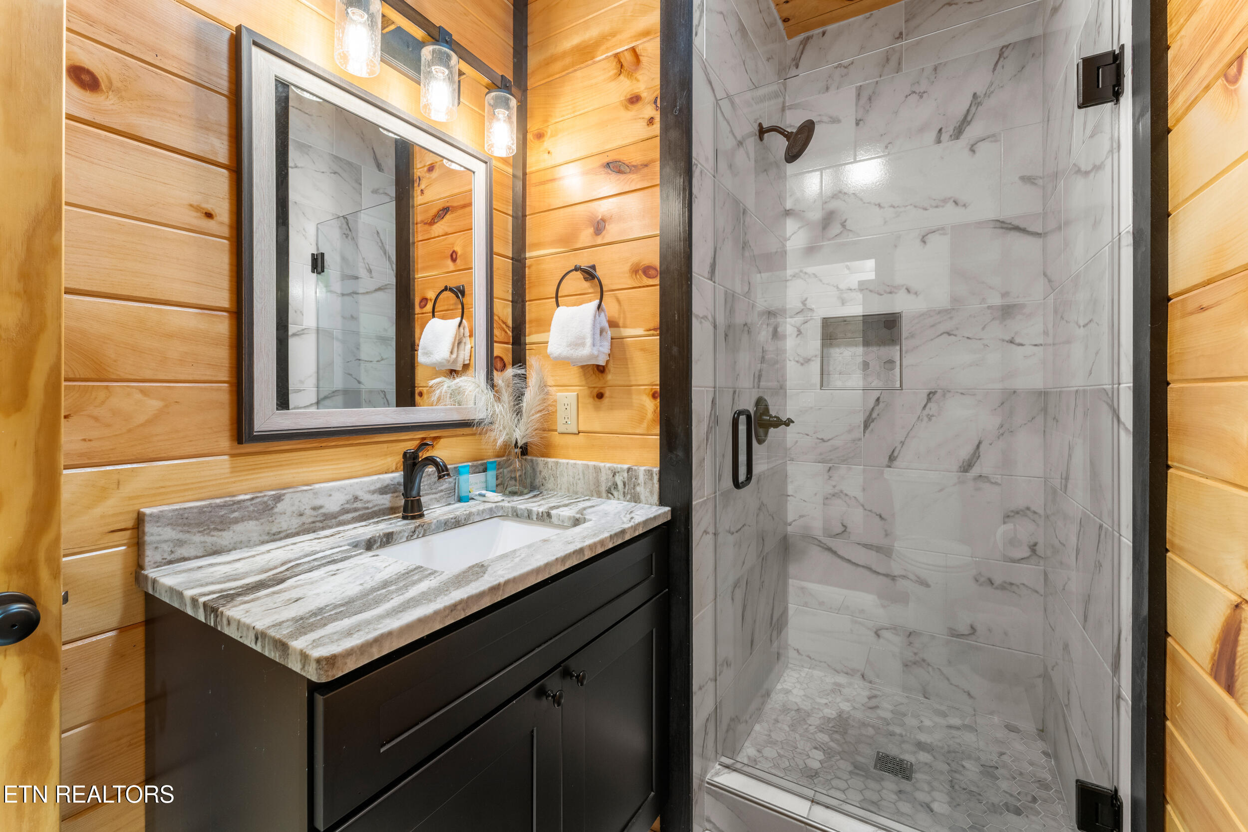 3131 Cherokee Valley Drive Sevierville TN 37862