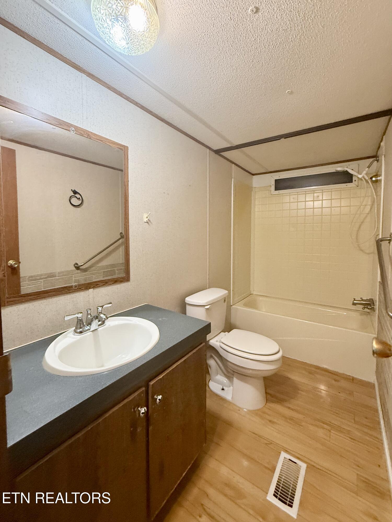 2191 Seven Knobs Road Gainesboro TN 38562