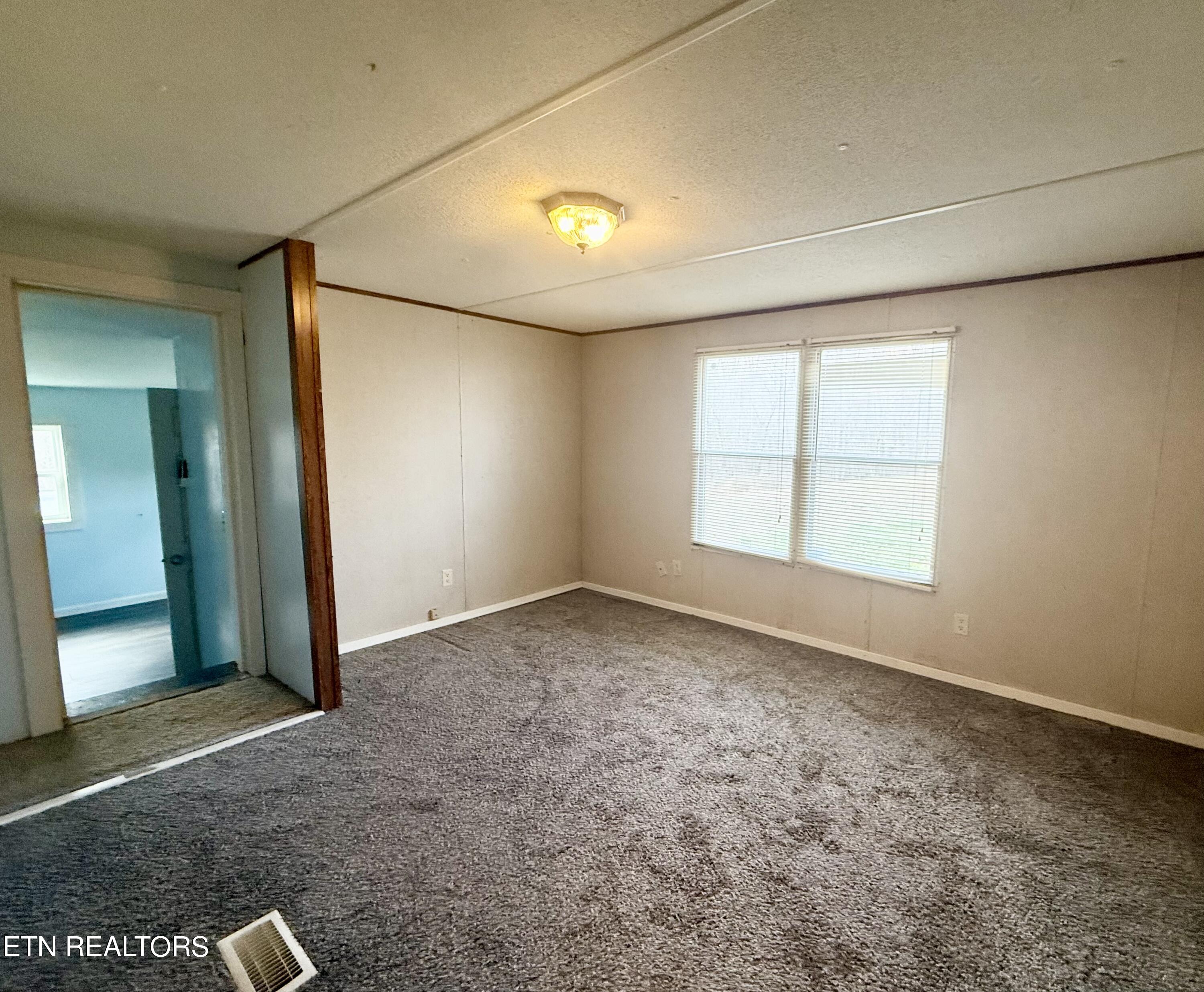 2191 Seven Knobs Road Gainesboro TN 38562