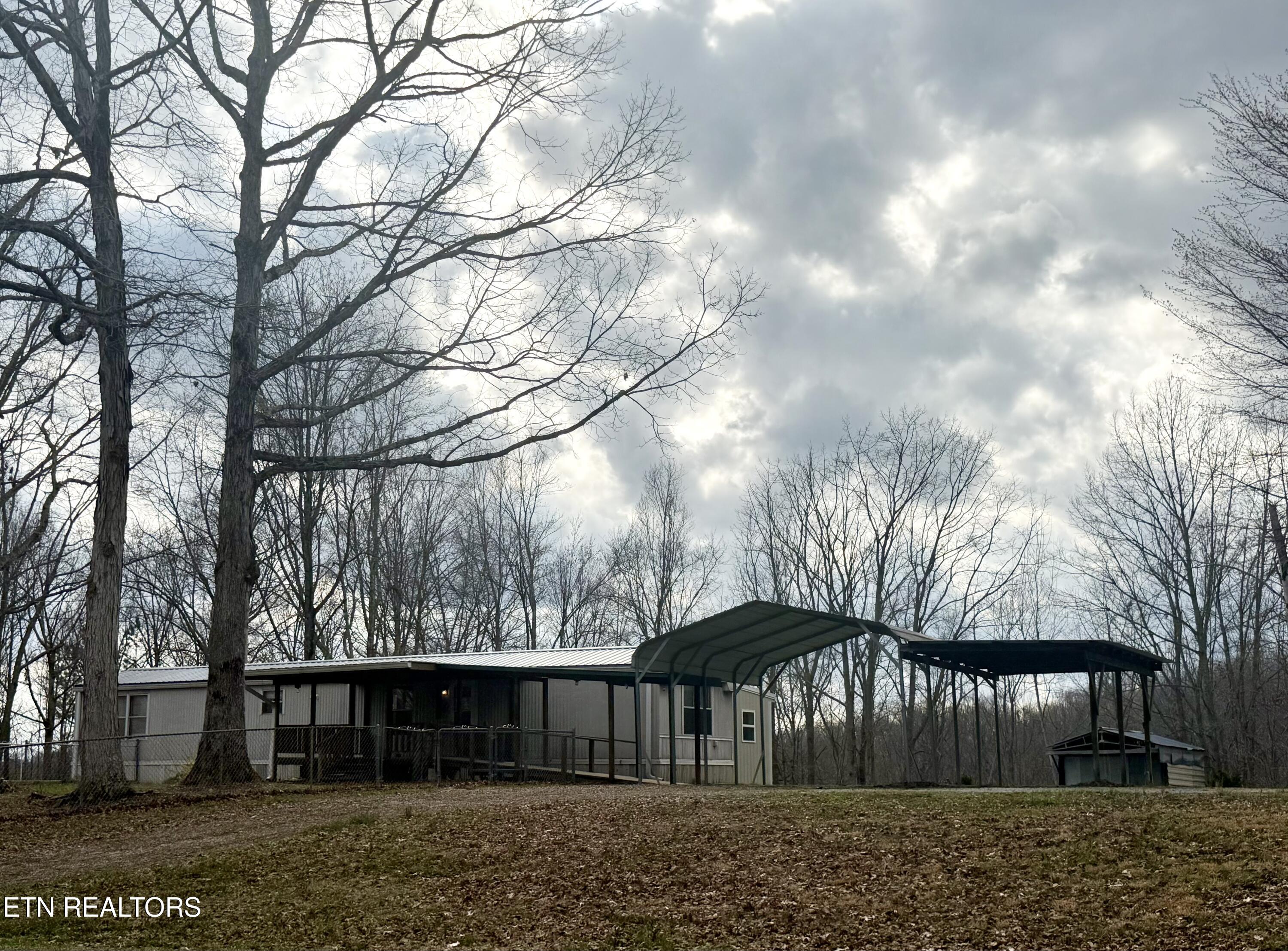 2191 Seven Knobs Road Gainesboro TN 38562