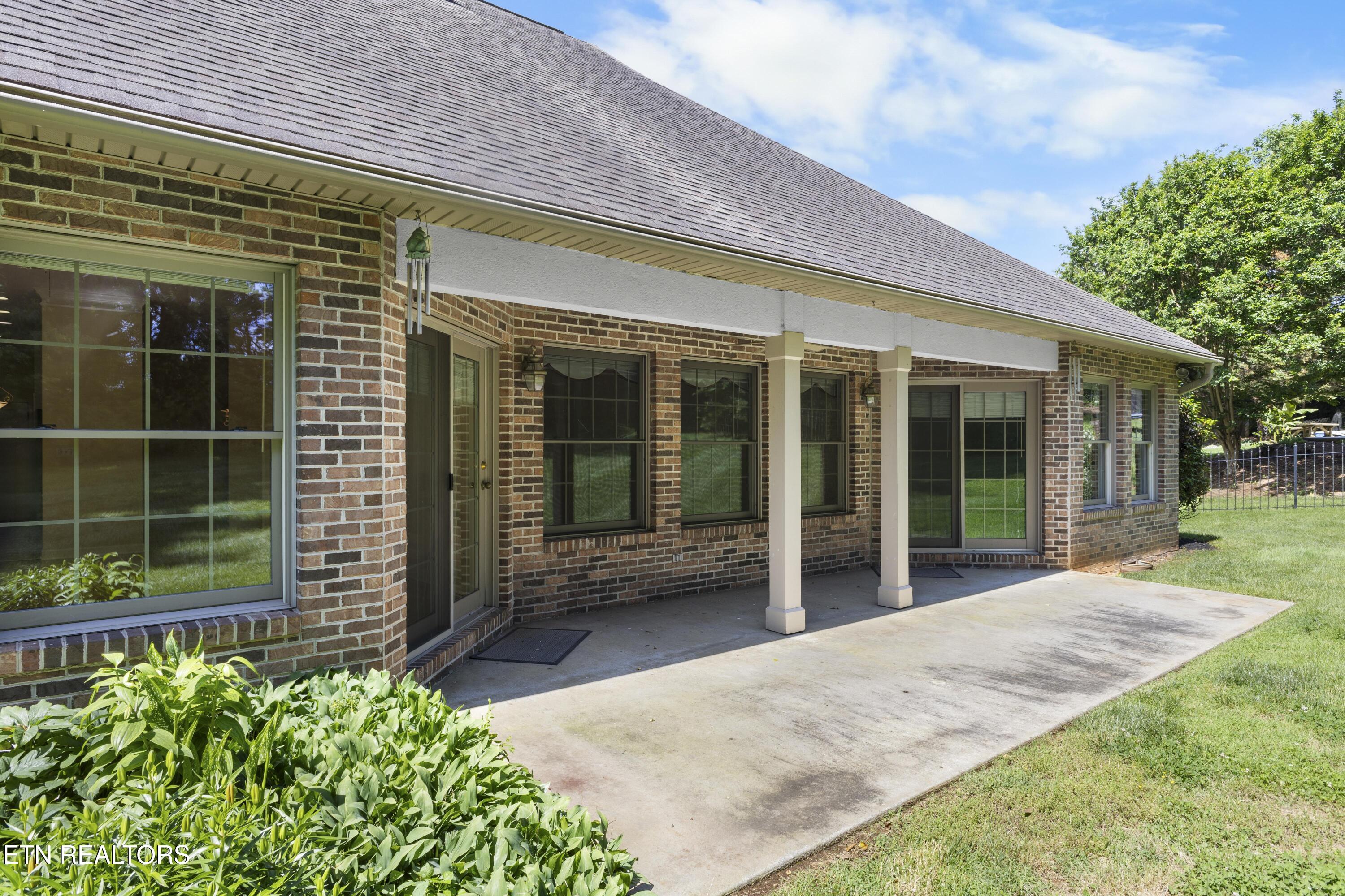 7320 Meadow Creek Trail Knoxville TN 37931