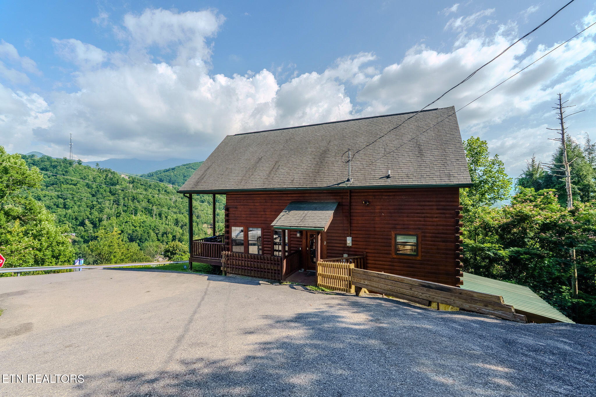 205 W Pinnacle Drive Gatlinburg TN 37738