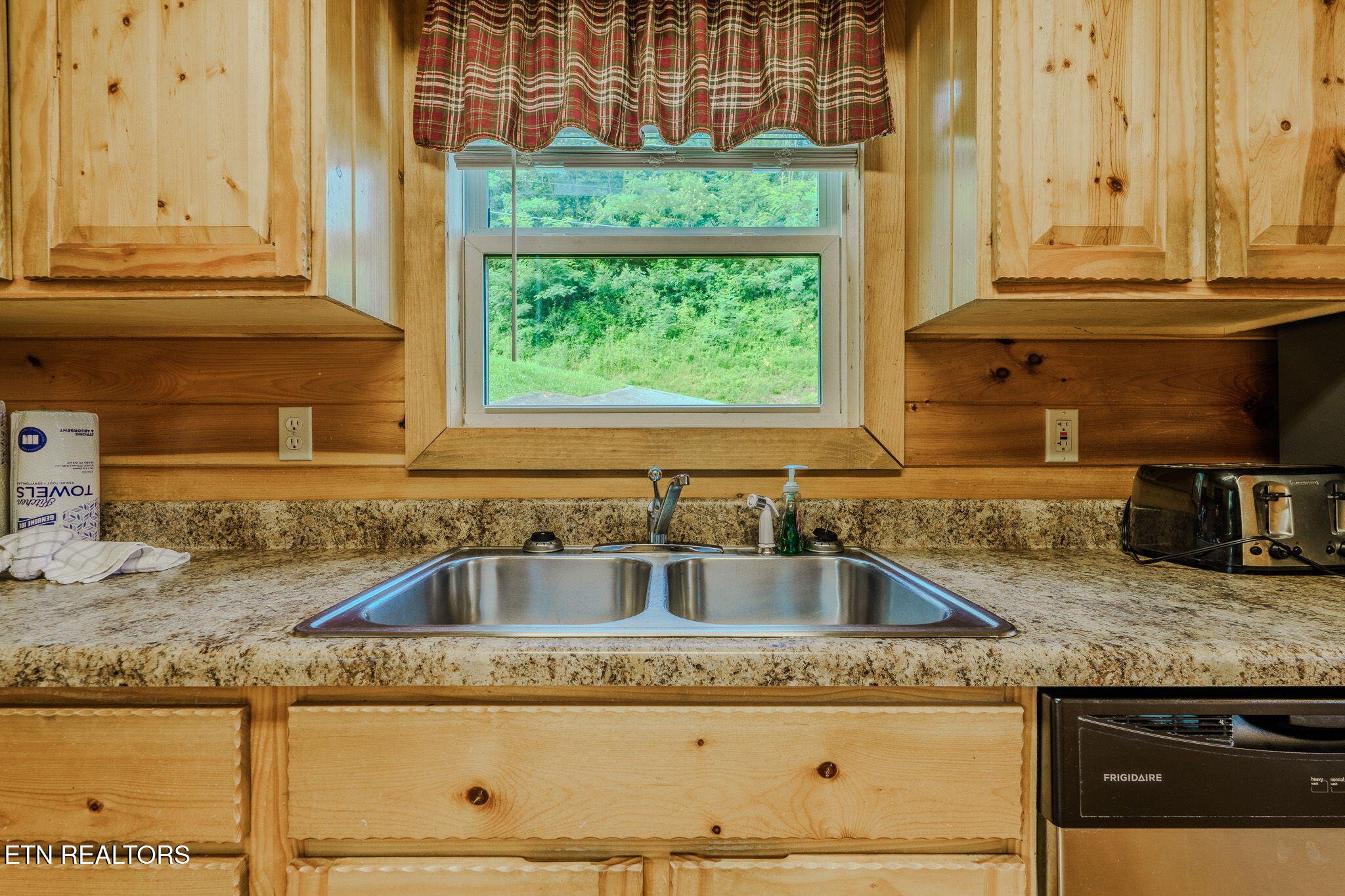205 W Pinnacle Drive Gatlinburg TN 37738