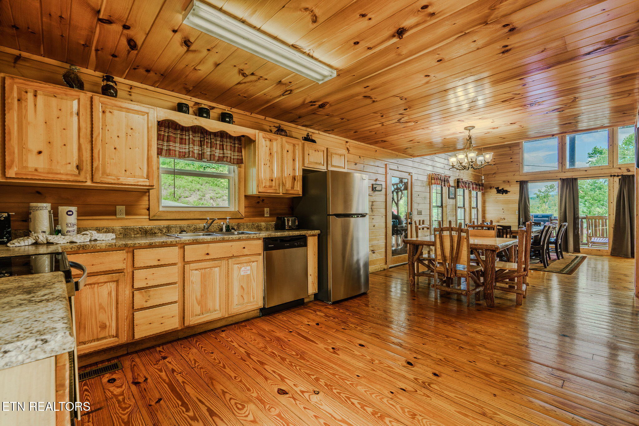 205 W Pinnacle Drive Gatlinburg TN 37738